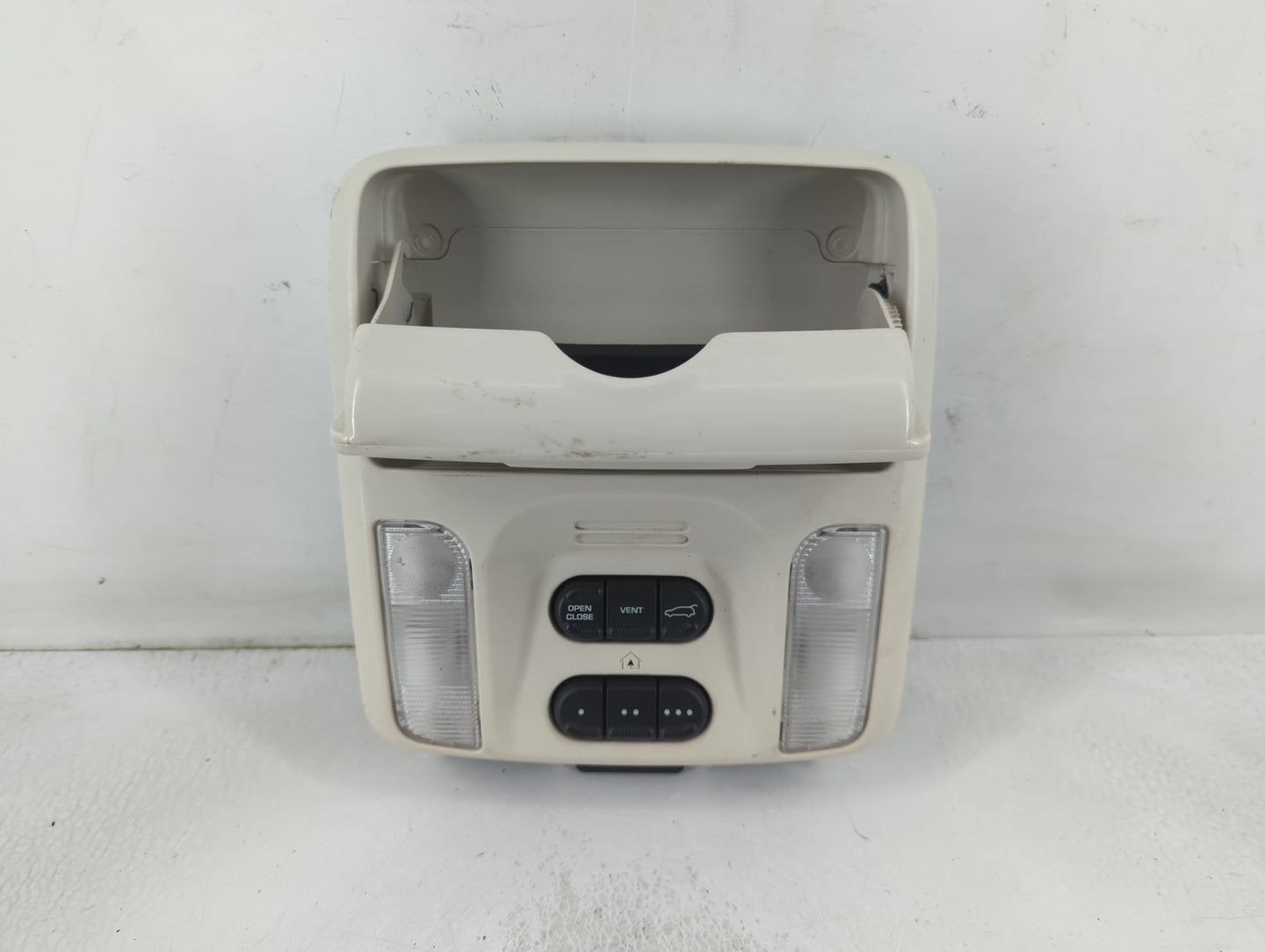2002-2003 Dodge Durango Overhead Roof Console Interior Dome Light - Oemusedautoparts1.com
