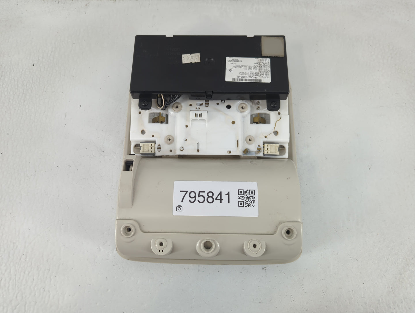 2002-2003 Dodge Durango Overhead Roof Console Interior Dome Light - Oemusedautoparts1.com