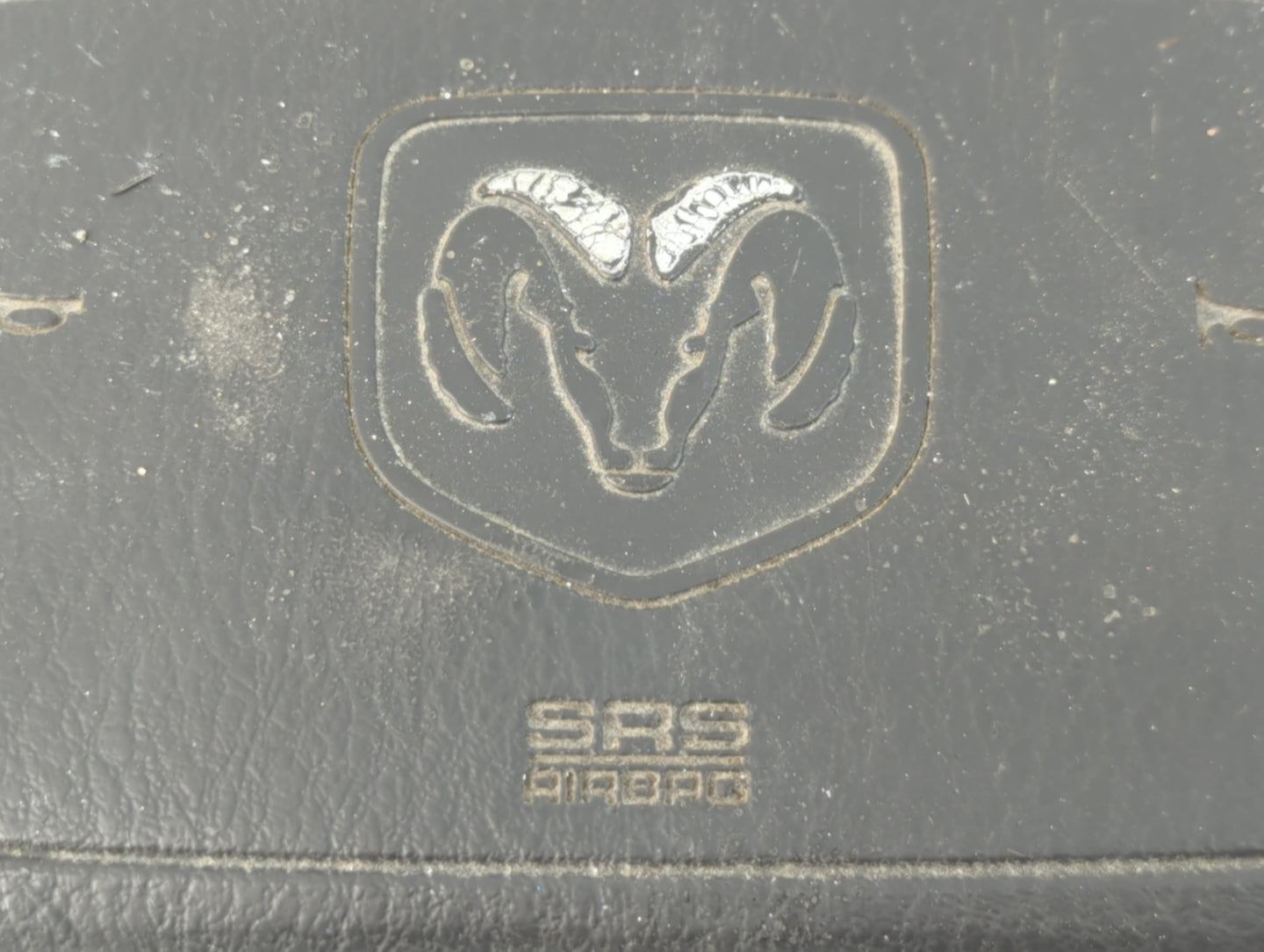 2002-2003 Dodge Durango Air Bag Driver Left Steering Wheel Mounted - Oemusedautoparts1.com