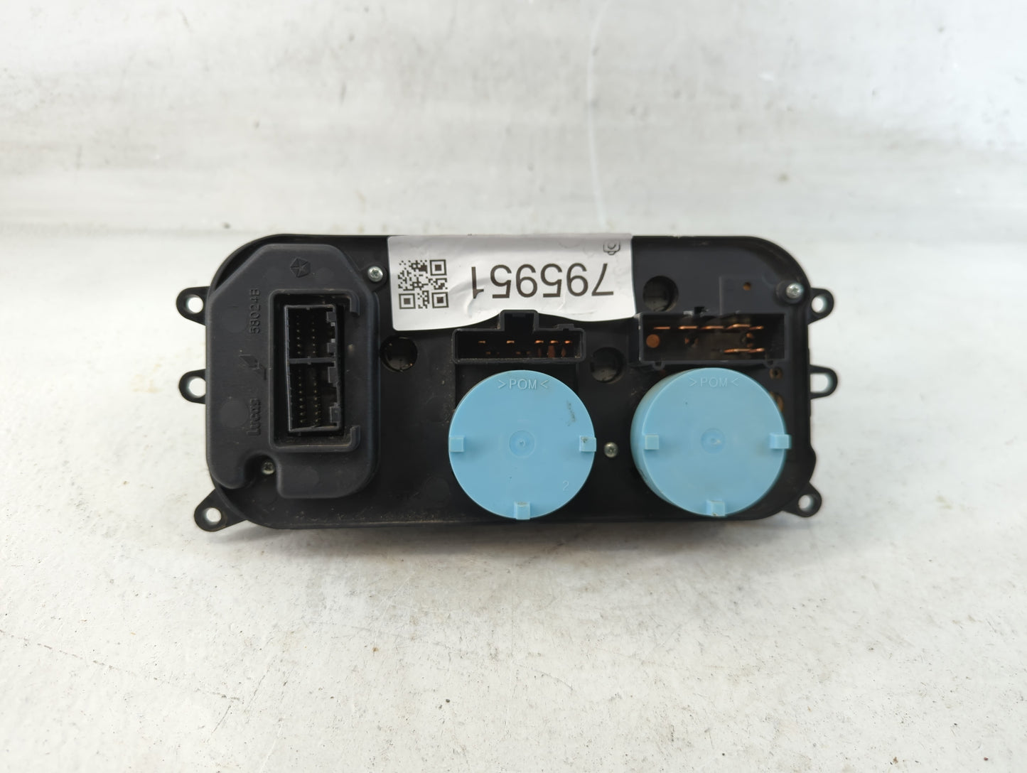 2001-2003 Dodge Durango Climate Control Module Temperature AC/Heater Replacement Fits Fits 2001 2002 2003 OEM Used Auto Part