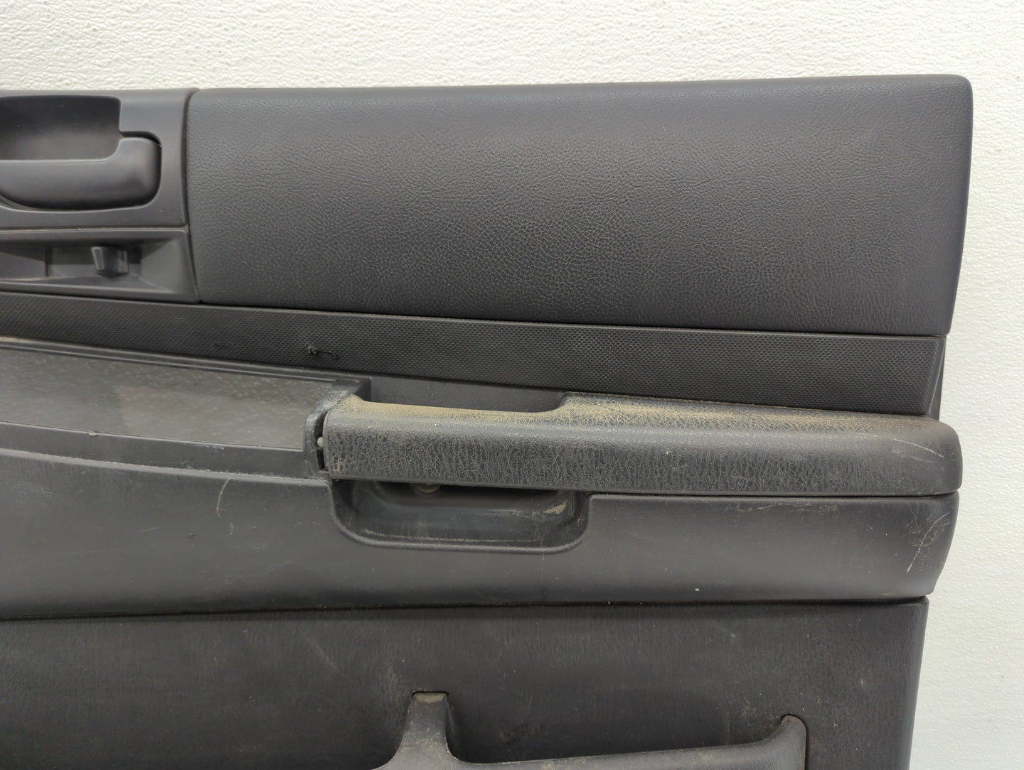 2003 Dodge Durango Front Right Passenger Interior Door Panel Trim - Oemusedautoparts1.com