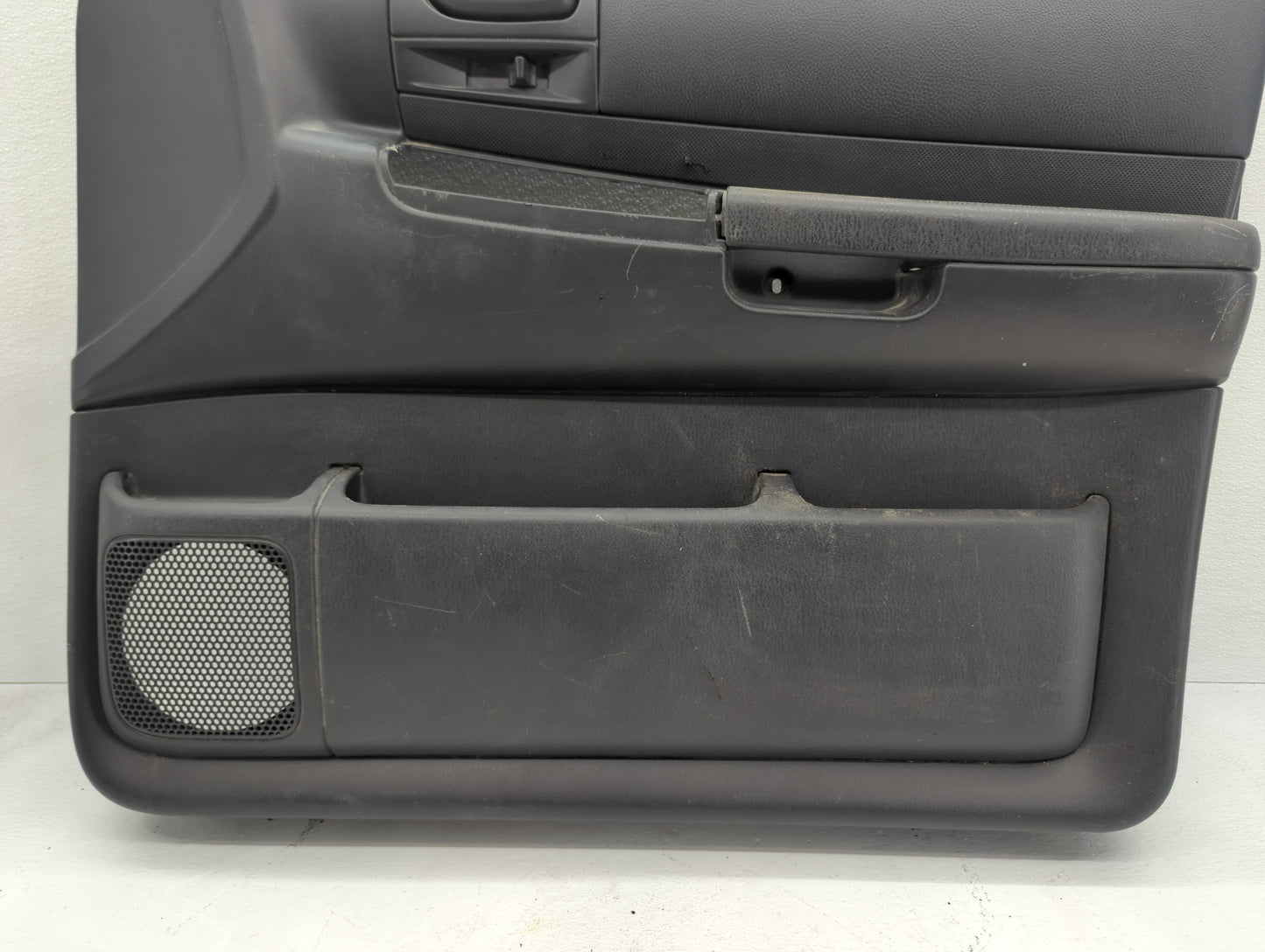 2003 Dodge Durango Front Right Passenger Interior Door Panel Trim - Oemusedautoparts1.com