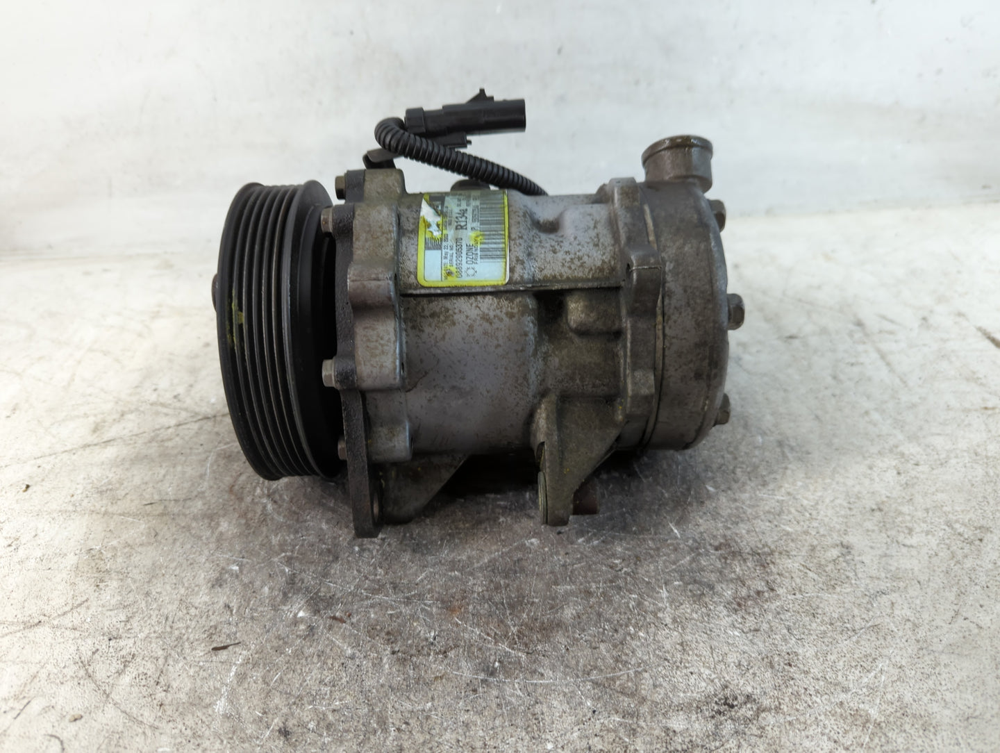 2002-2003 Dodge Durango Air Conditioning A/c Ac Compressor Oem - Oemusedautoparts1.com