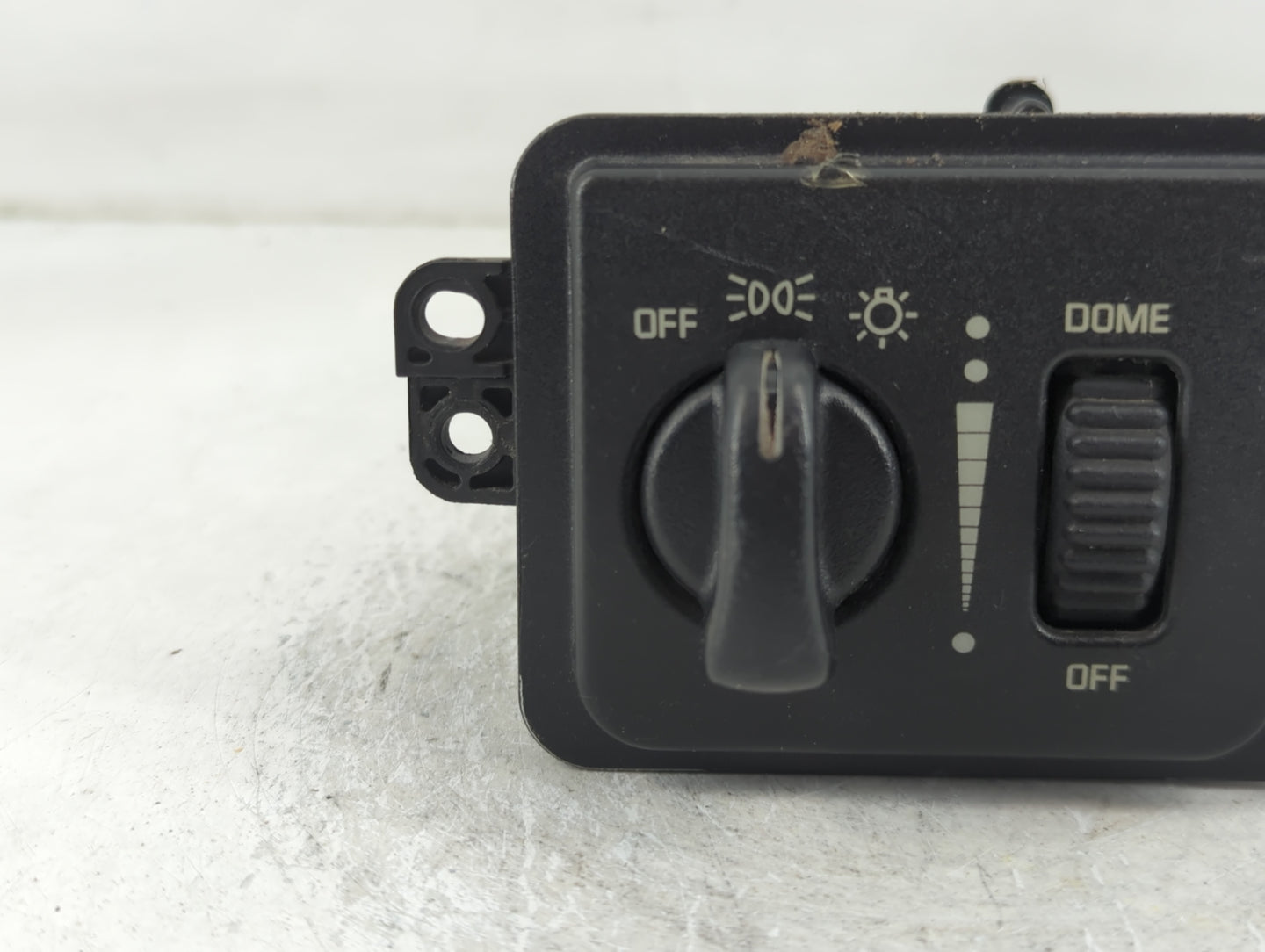 2003 Dodge Durango Headlight Head Light Switch Lamp Control - Oemusedautoparts1.com
