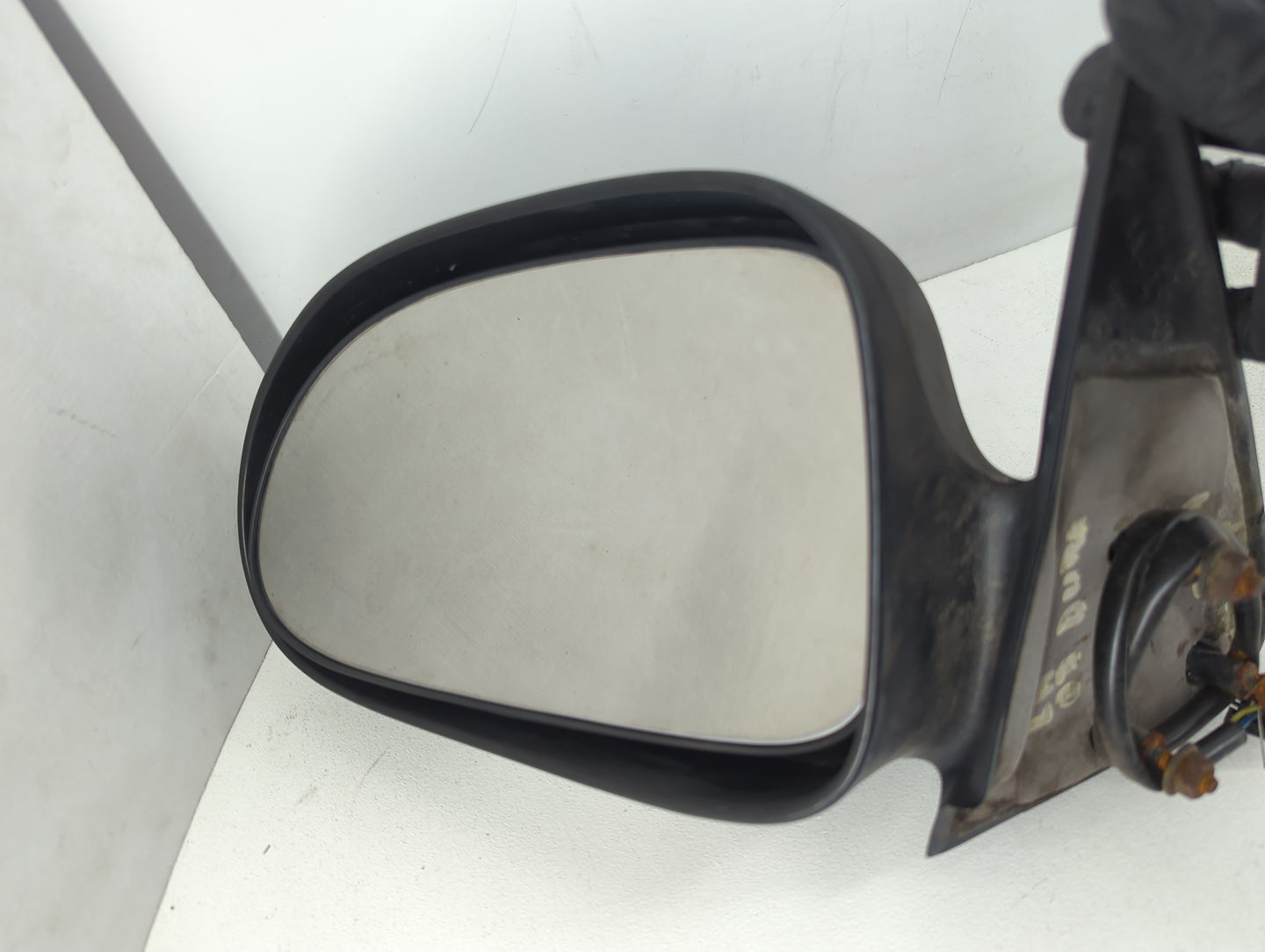 2001-2003 Dodge Durango Driver Side View Mirror - Left Door Mirror OEM Used - Oemusedautoparts1.com