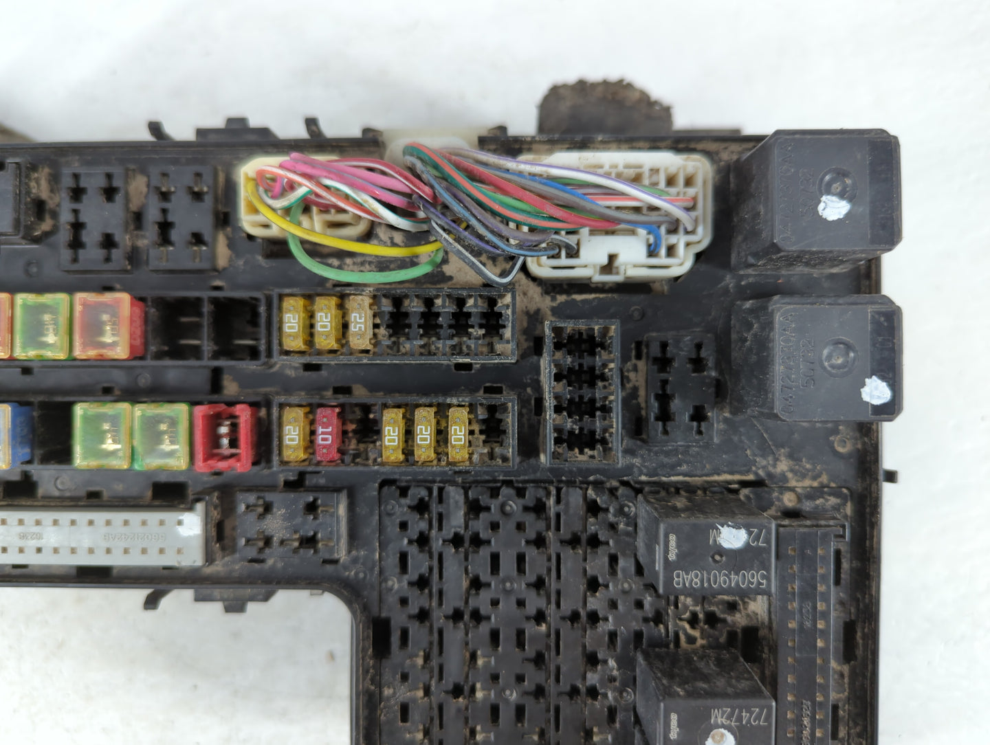 2000-2003 Dodge Durango Fusebox Fuse Box Panel Relay Module P/N:56045003AC 7154-5063NA-I Fits Fits 2000 2001 2002 2003 OEM U
