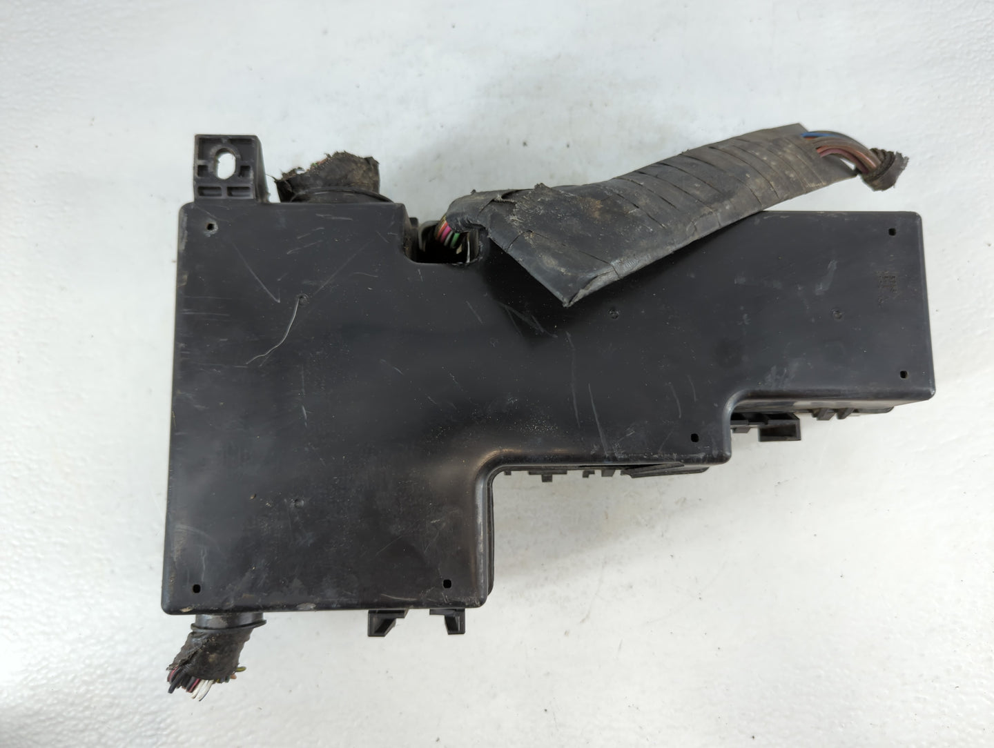 2000-2003 Dodge Durango Fusebox Fuse Box Panel Relay Module P/N:56045003AC 7154-5063NA-I Fits Fits 2000 2001 2002 2003 OEM U