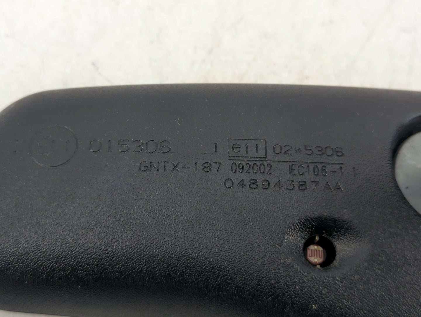 2003 Dodge Grand Caravan Interior Rear View Mirror Replacement OEM P/N:E11015306 Fits OEM Used Auto Parts - Oemusedautoparts