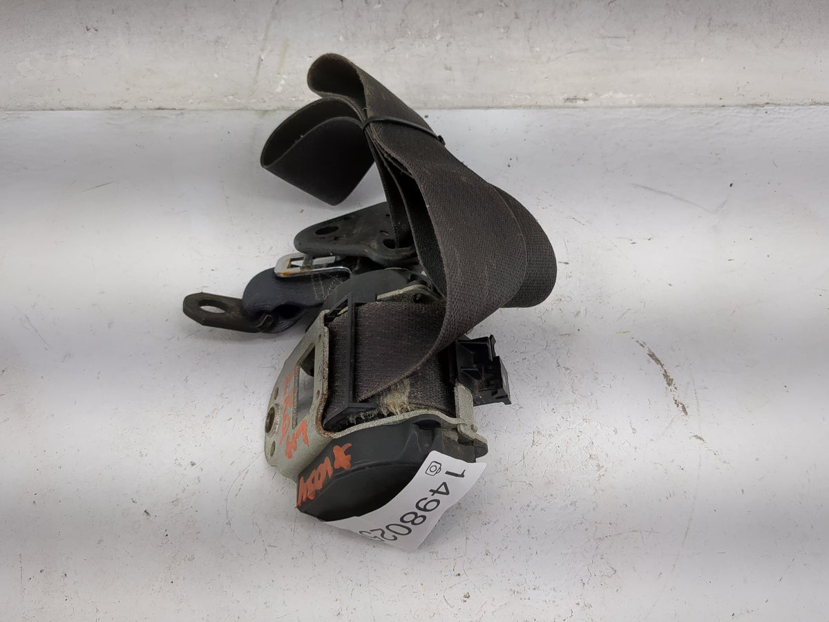 2002-2005 Dodge Neon Driver Front Seatbelt Retractor - Oemusedautoparts1.com