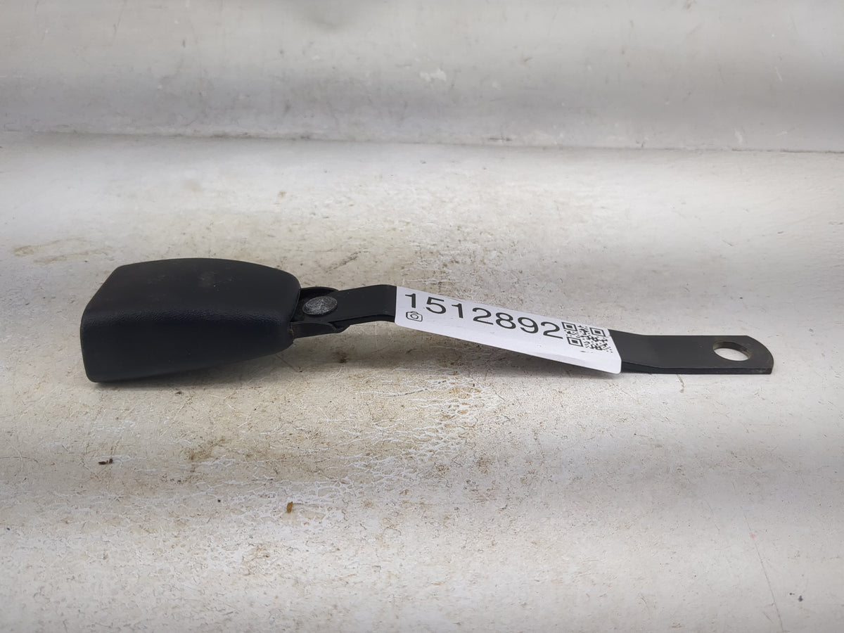 2002-2005 Dodge Neon Passenger Front Seatbelt Buckle - Oemusedautoparts1.com