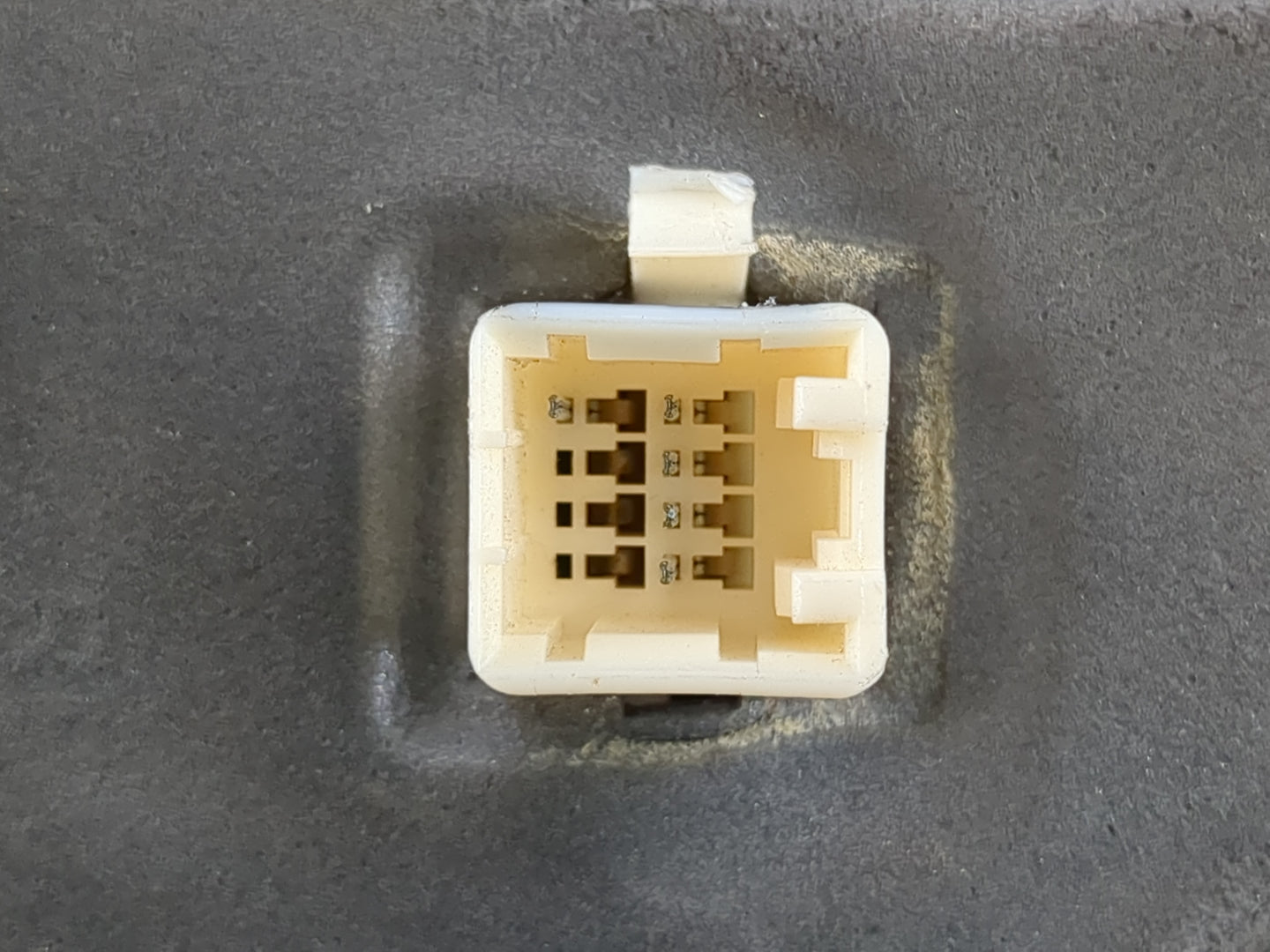 2002-2008 Dodge Ram 1500 Driver Side View Mirror - Left Door Mirror OEM Used - Oemusedautoparts1.com