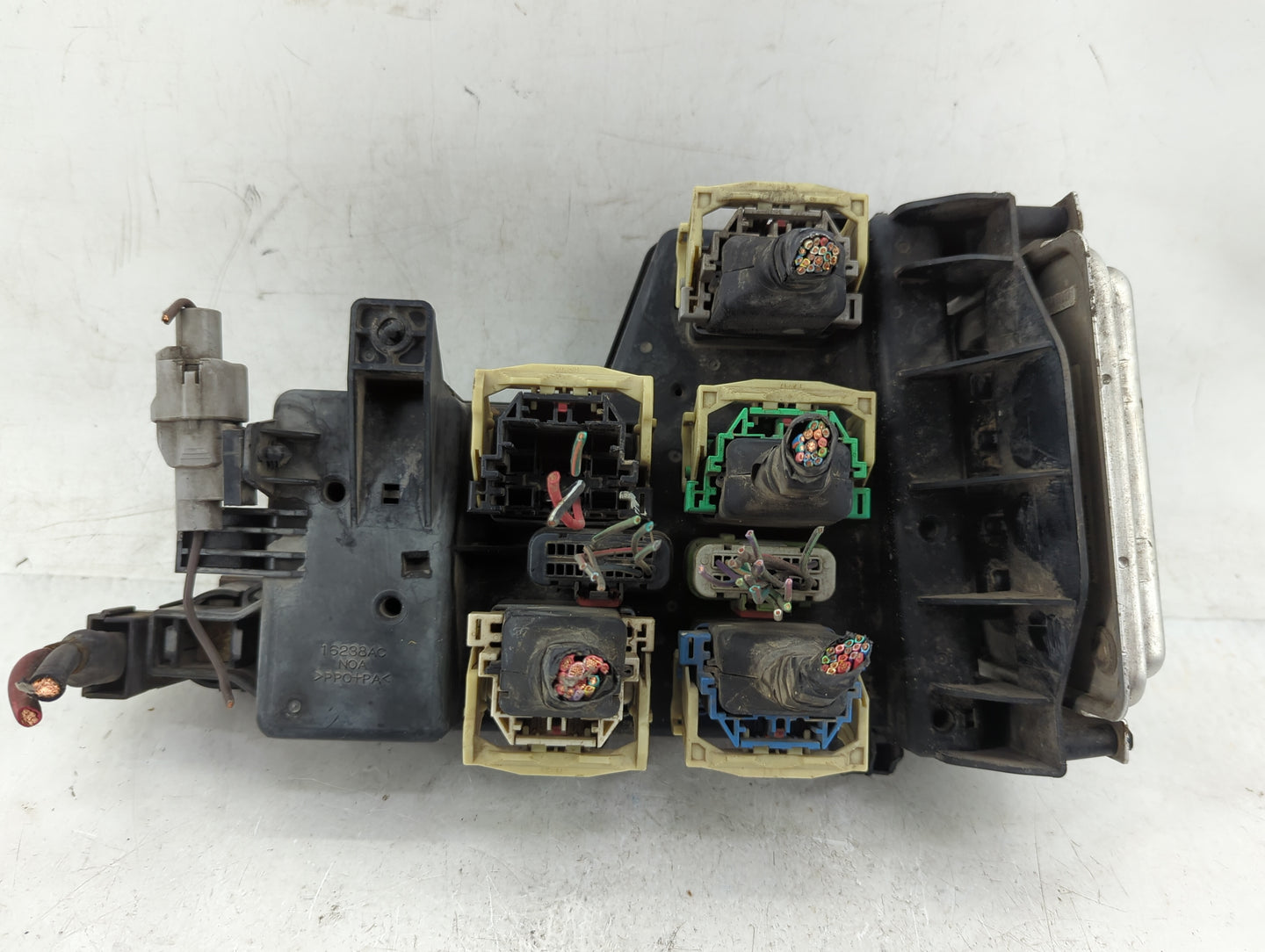 2002-2003 Dodge Ram 1500 Fusebox Fuse Box Panel Relay Module P/N:56049011AG Fits Fits 2002 2003 OEM Used Auto Parts - Oemuse