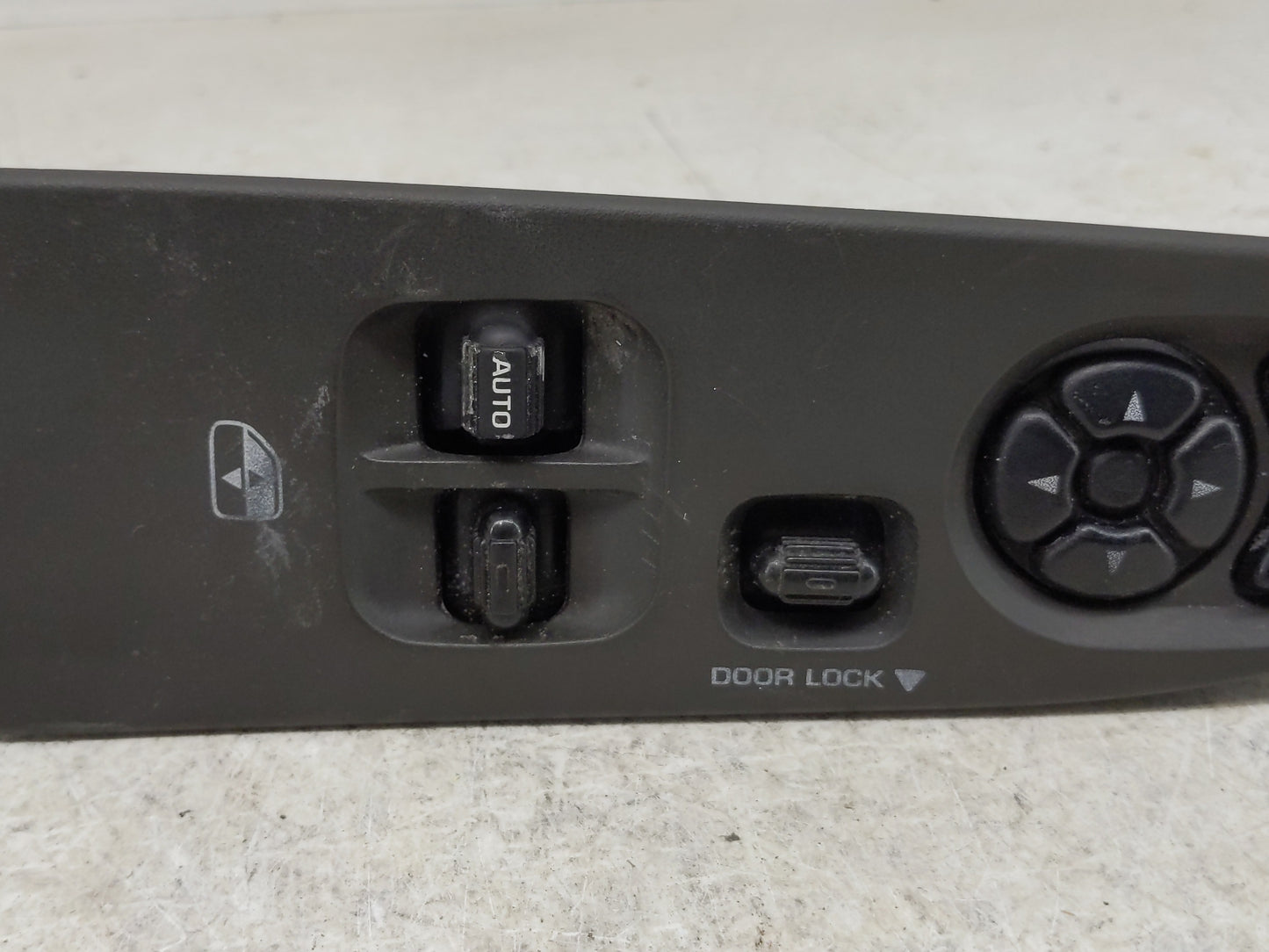 2003-2004 Dodge Ram 1500 Master Power Window Switch Replacement Driver Side Left P/N:5JZ711DVAA Fits Fits 2003 2004 OEM Used