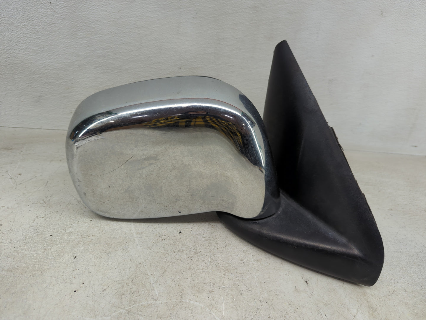 2002-2008 Dodge Ram 1500 Passenger Side View Mirror - Right Door Mirror OEM Used - Oemusedautoparts1.com