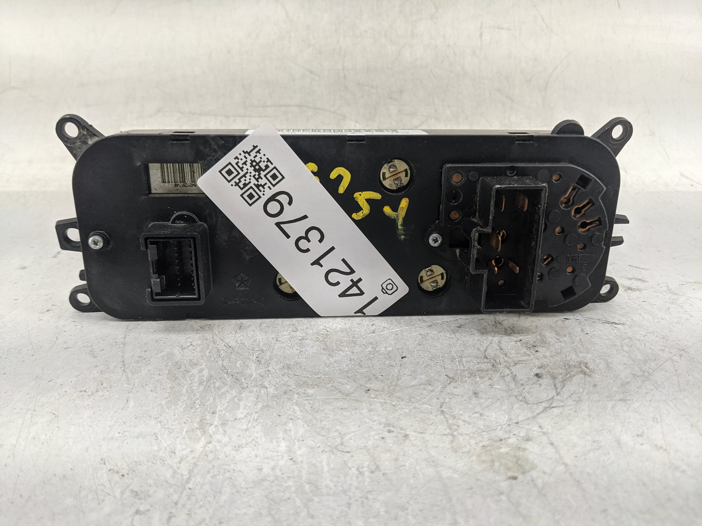 2003-2005 Dodge Ram 1500 Climate Control Module Temperature AC/Heater Replacement P/N:P55056321AC Fits Fits 2003 2004 2005 O