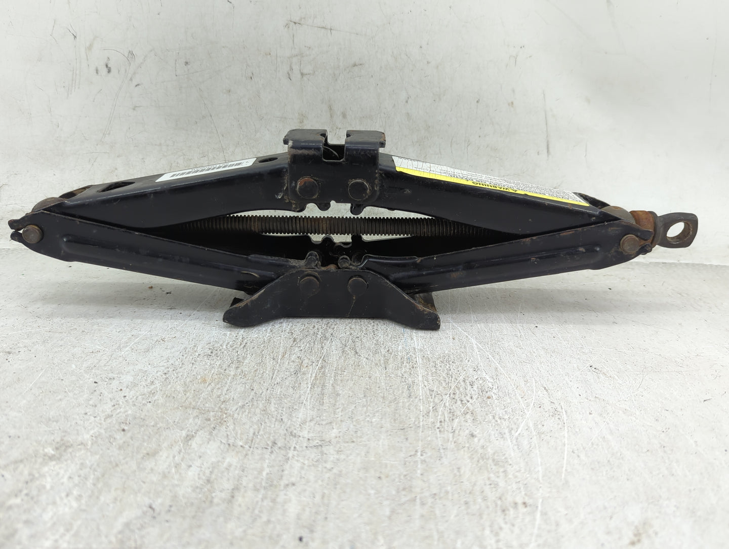 2003 Dodge Ram 1500 Spare Scissor Car Jack - Oemusedautoparts1.com