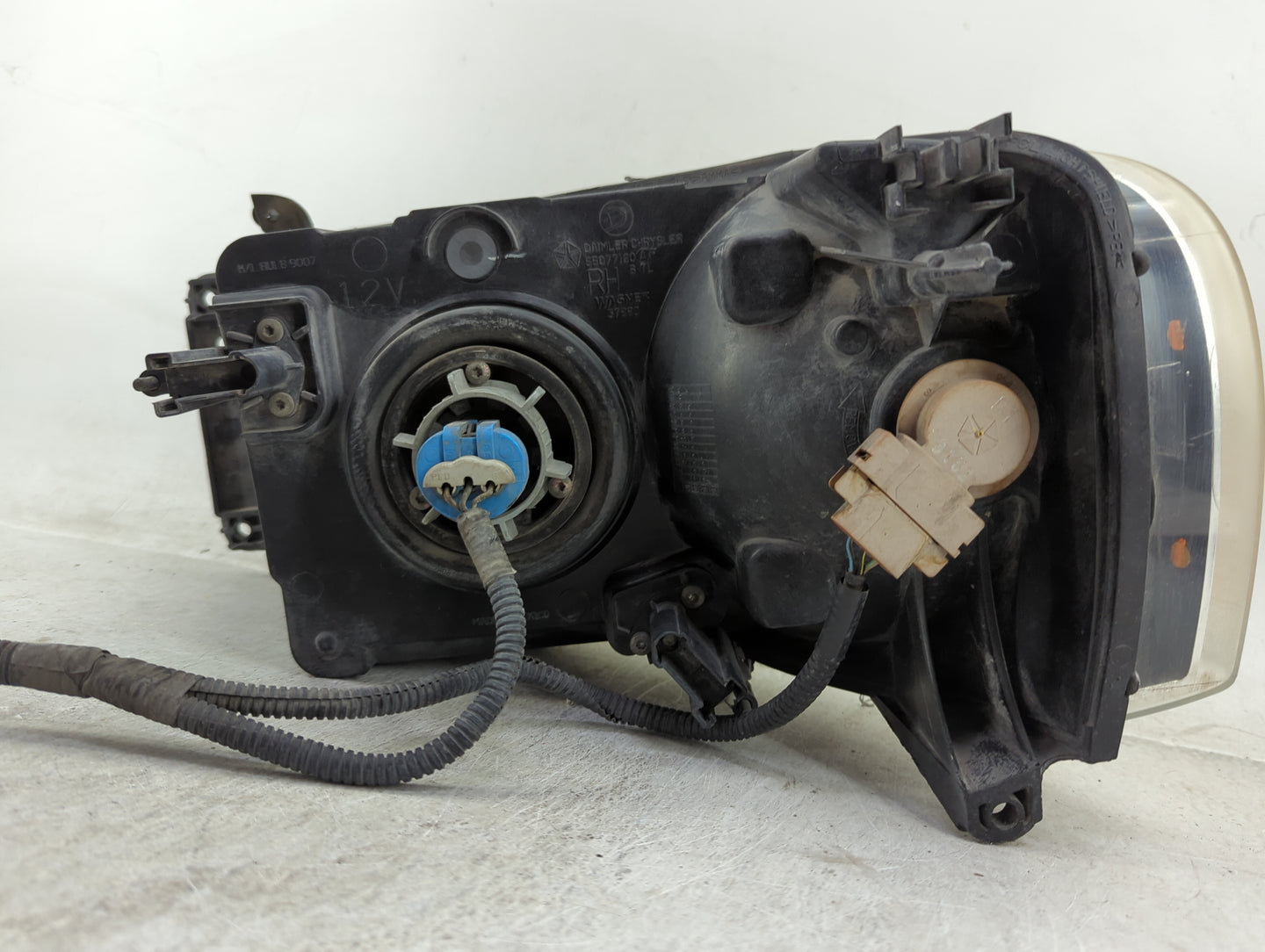 2002-2005 Dodge Ram 1500 Passenger Right Oem Head Light Headlight Lamp - Oemusedautoparts1.com