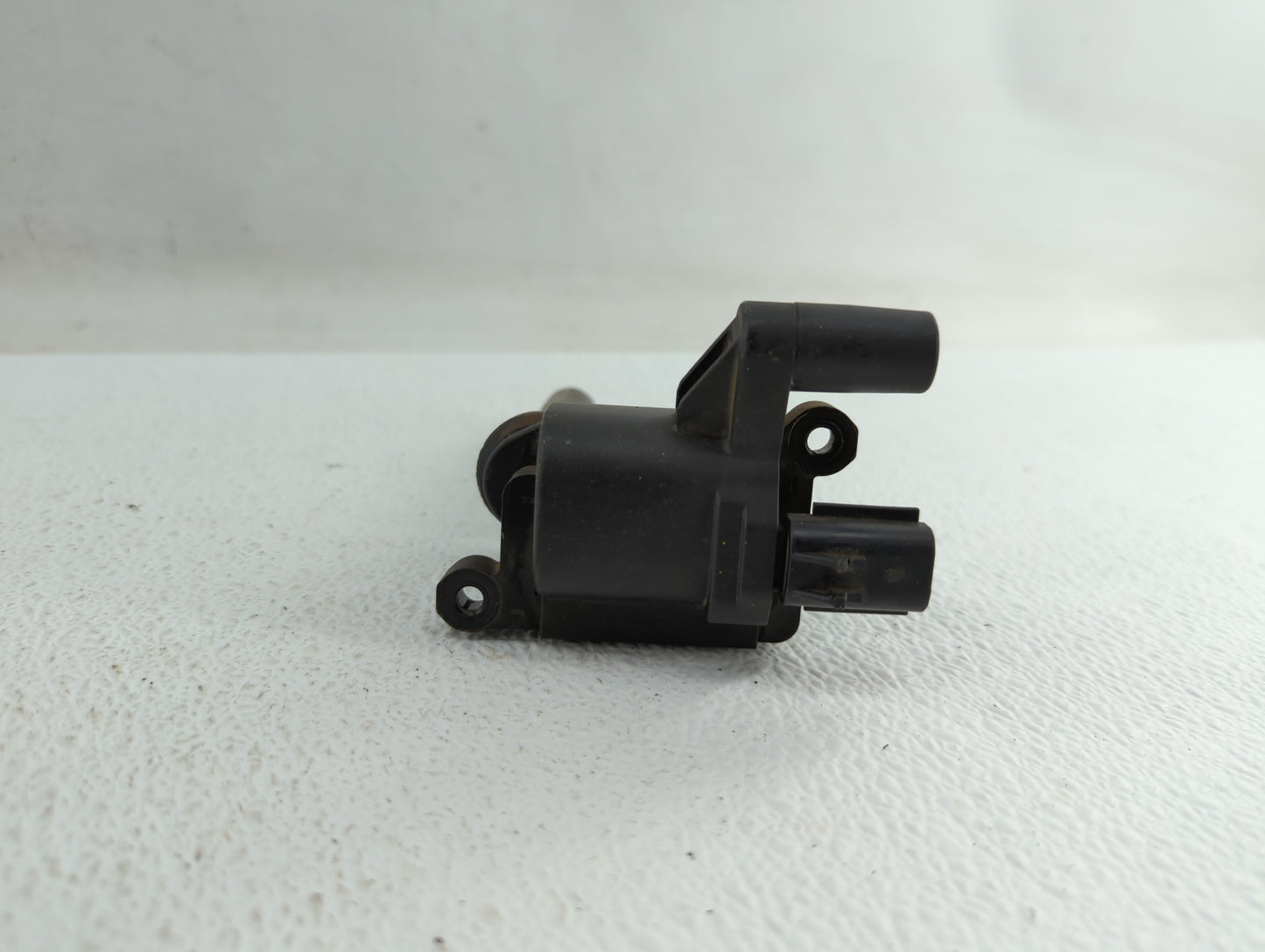 2003-2005 Dodge Ram 1500 Ignition Coil Igniter Pack - Oemusedautoparts1.com
