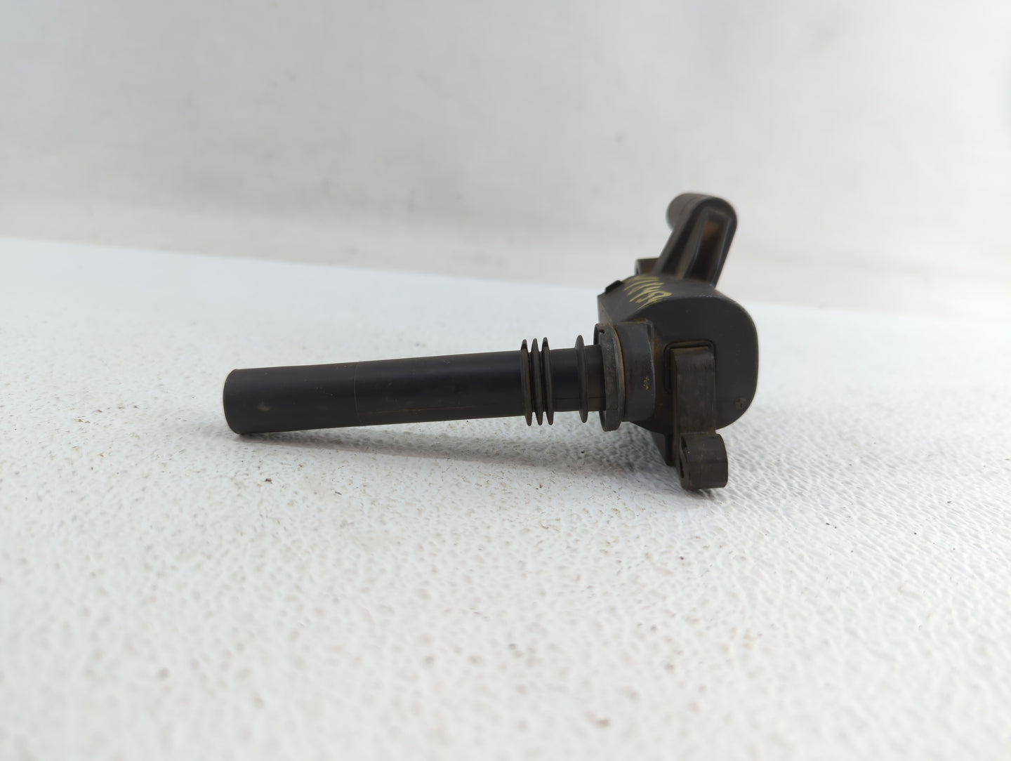 2003-2005 Dodge Ram 1500 Ignition Coil Igniter Pack - Oemusedautoparts1.com