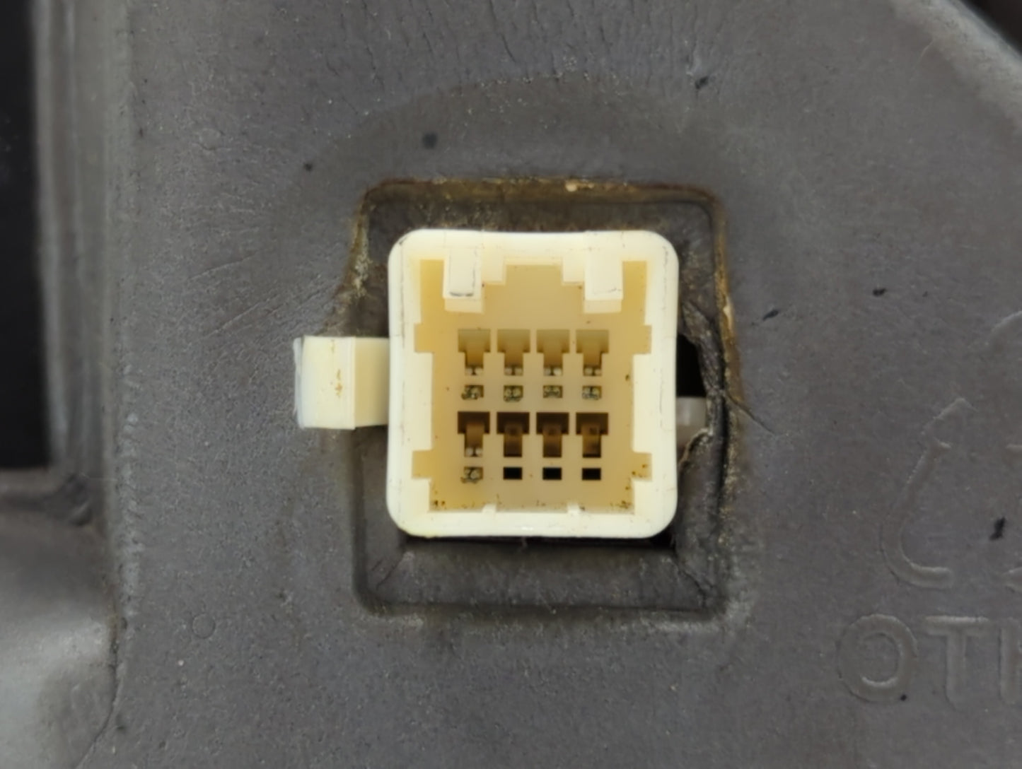 2002-2008 Dodge Ram 1500 Driver Side View Mirror - Left Door Mirror OEM Used - Oemusedautoparts1.com