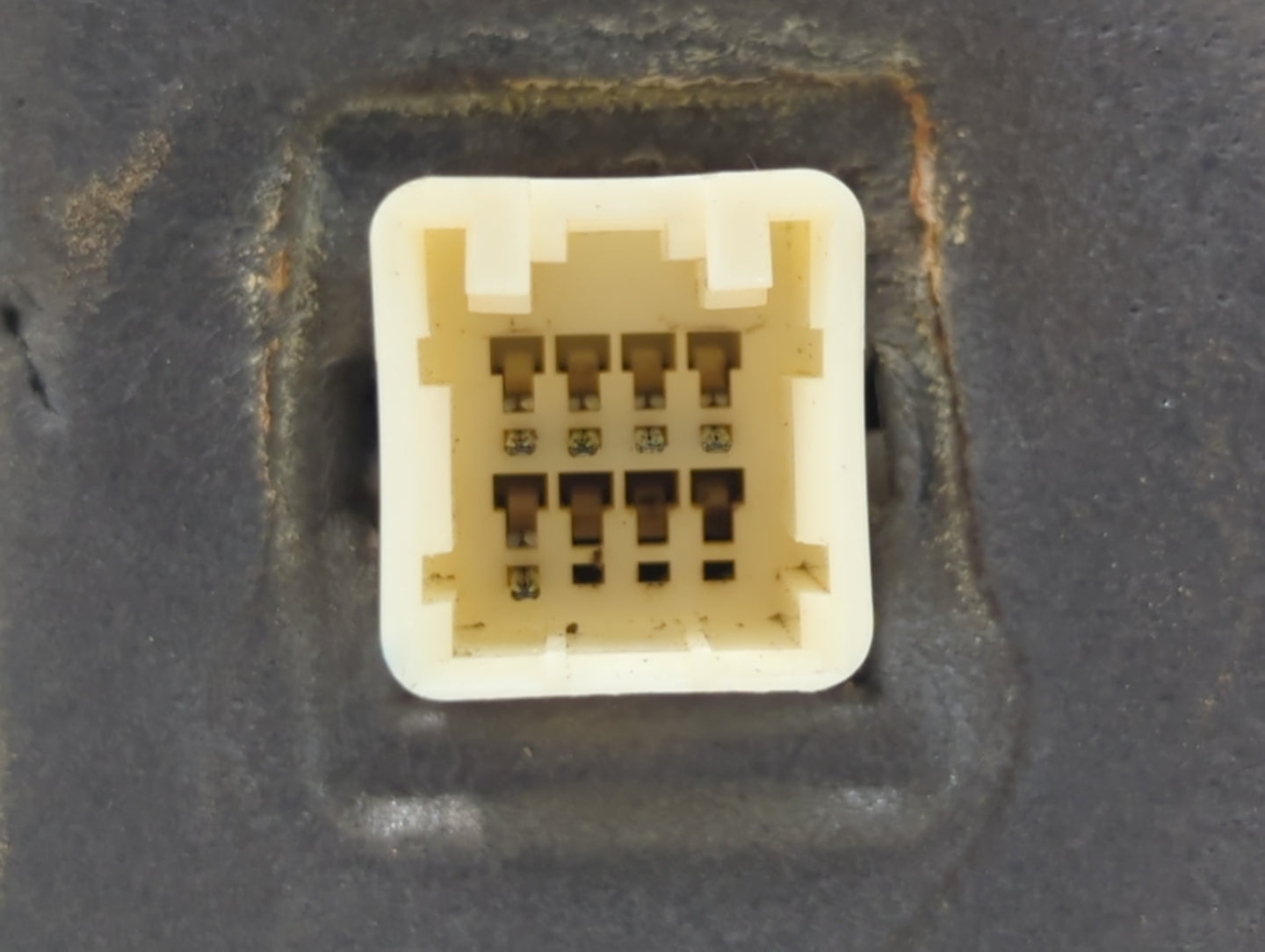 2002-2008 Dodge Ram 1500 Driver Side View Mirror - Left Door Mirror OEM Used - Oemusedautoparts1.com