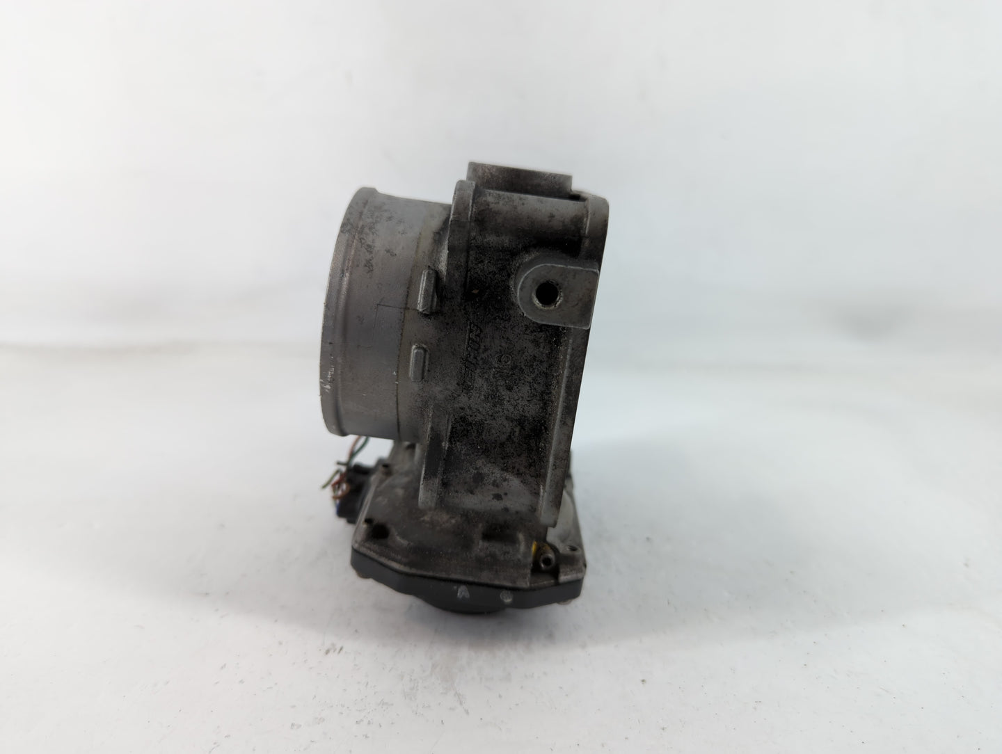 2003 Dodge Ram 1500 Throttle Body P/N:00859 1430 Fits OEM Used Auto Parts - Oemusedautoparts1.com