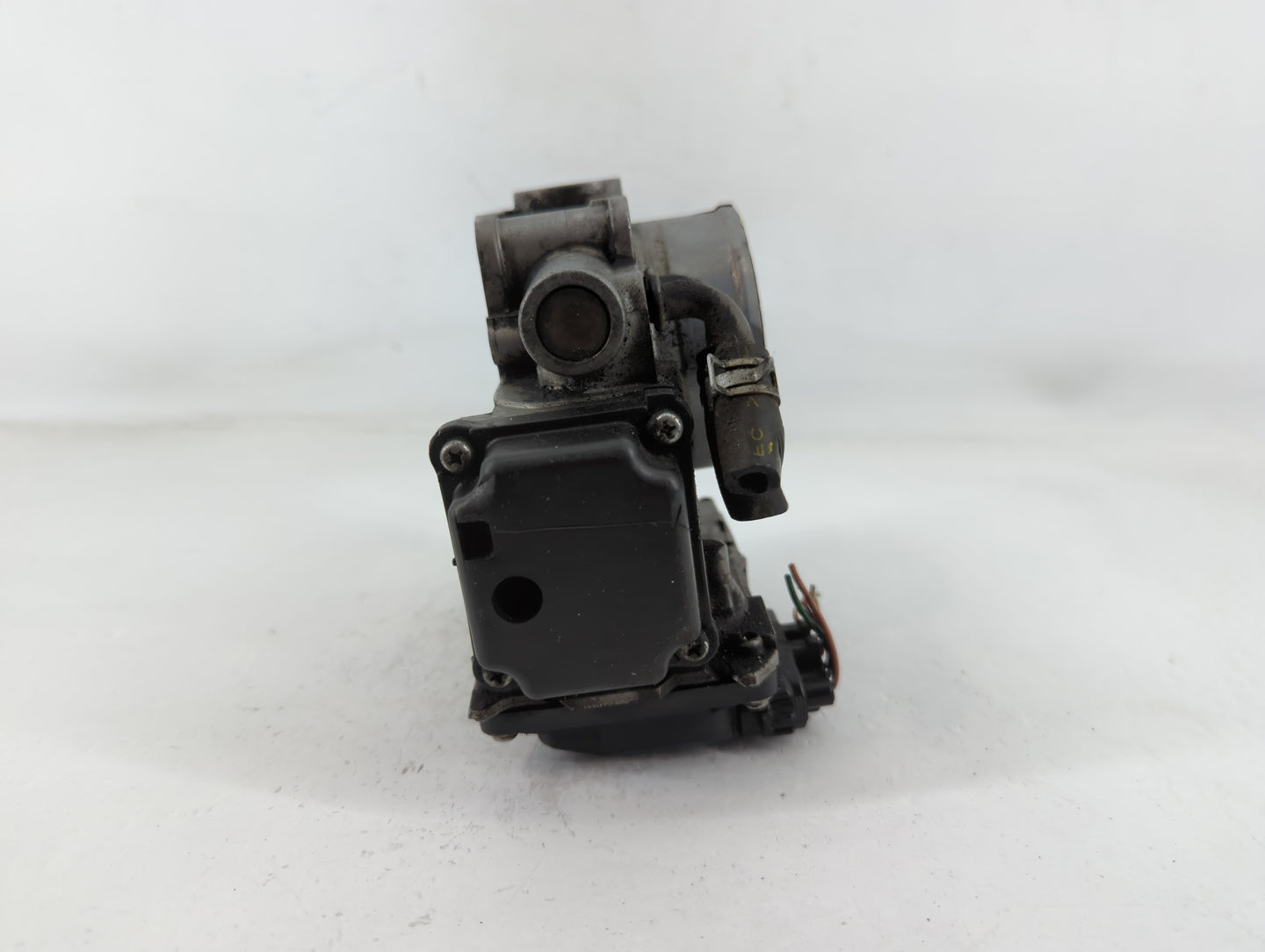 2003 Dodge Ram 1500 Throttle Body P/N:00859 1430 Fits OEM Used Auto Parts - Oemusedautoparts1.com