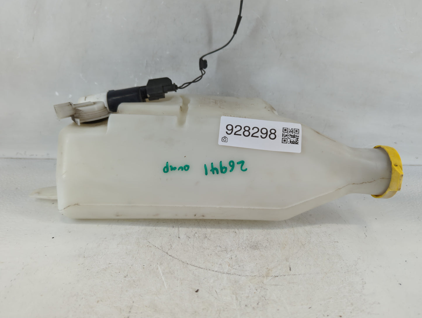 2003-2004 Dodge Ram 1500 Windshield Washer Fluid Reservoir Bottle Oem - Oemusedautoparts1.com