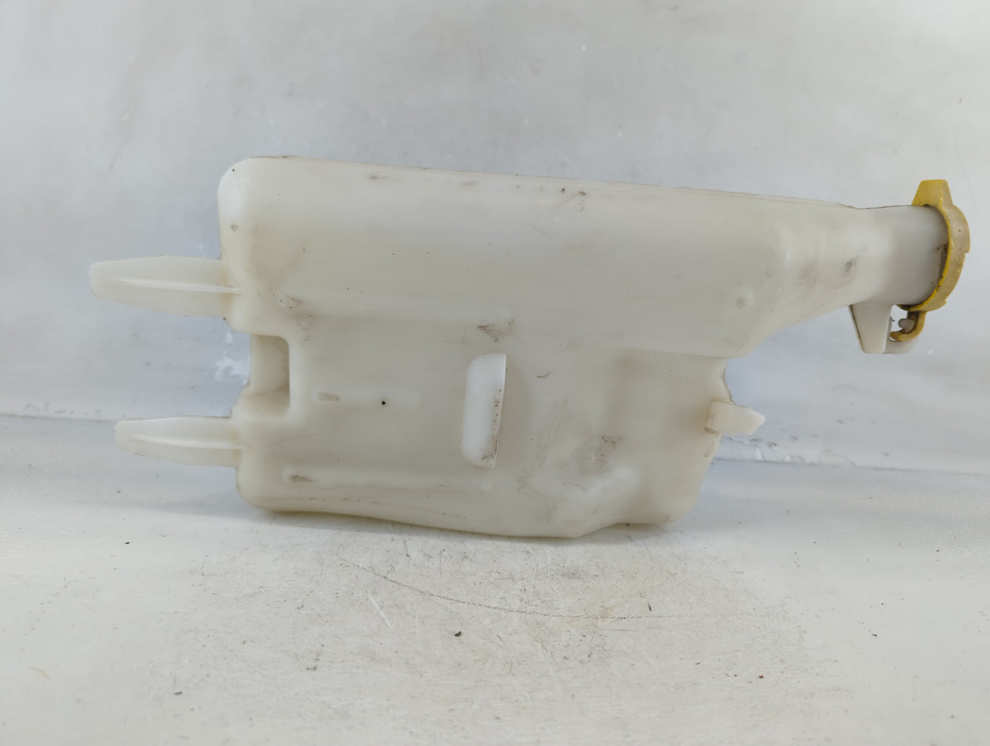 2003-2004 Dodge Ram 1500 Windshield Washer Fluid Reservoir Bottle Oem - Oemusedautoparts1.com