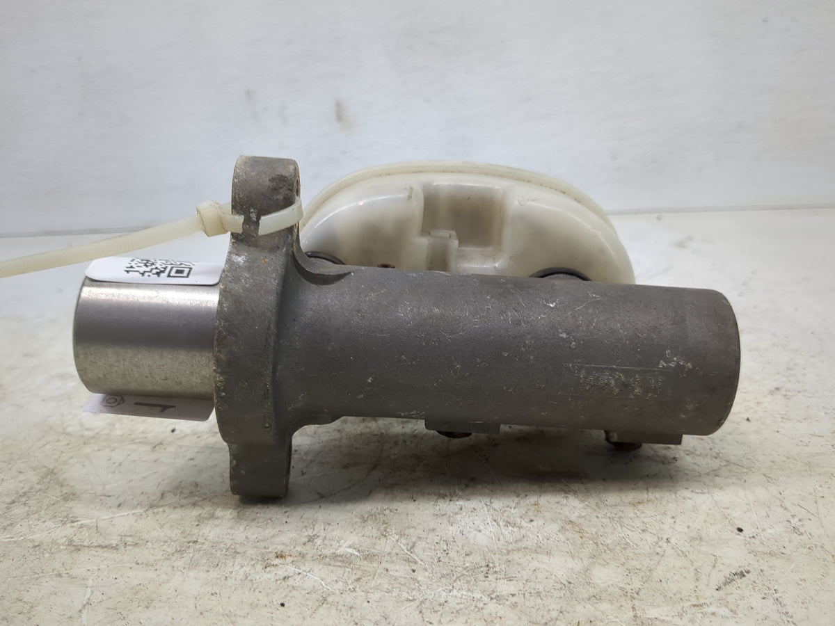 Dodge Ram 3500 Van Brake Master Cylinder - Oemusedautoparts1.com
