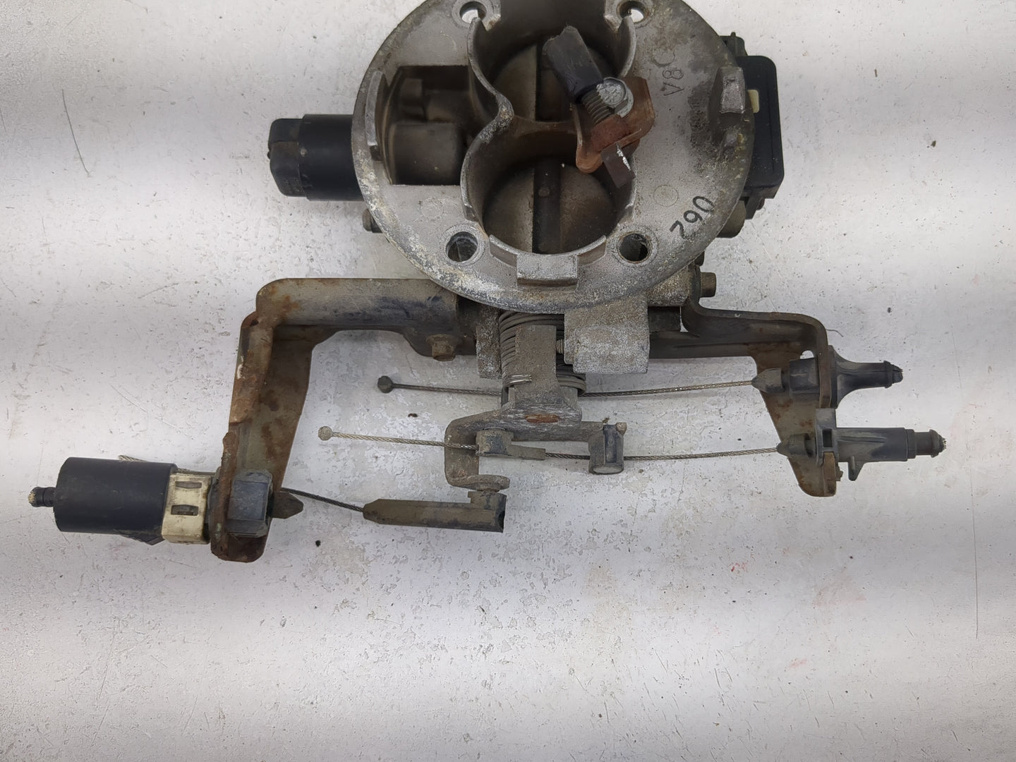 2003 Dodge Ram Van 2500 Throttle Body Fits OEM Used Auto Parts - Oemusedautoparts1.com