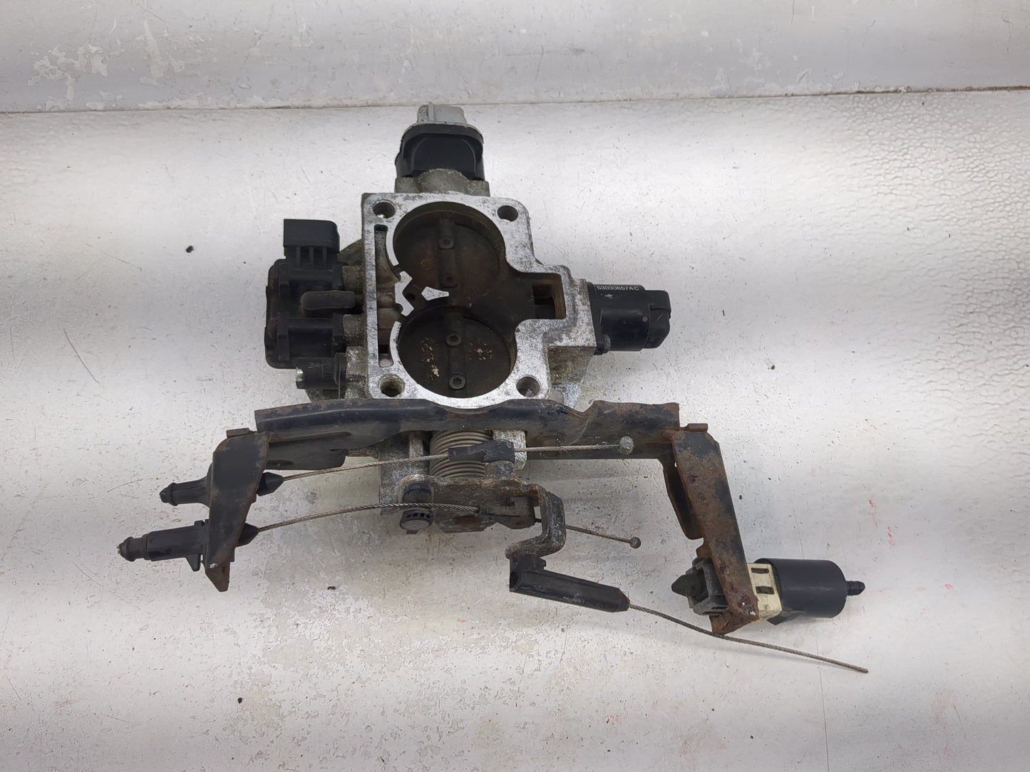 2003 Dodge Ram Van 2500 Throttle Body Fits OEM Used Auto Parts - Oemusedautoparts1.com