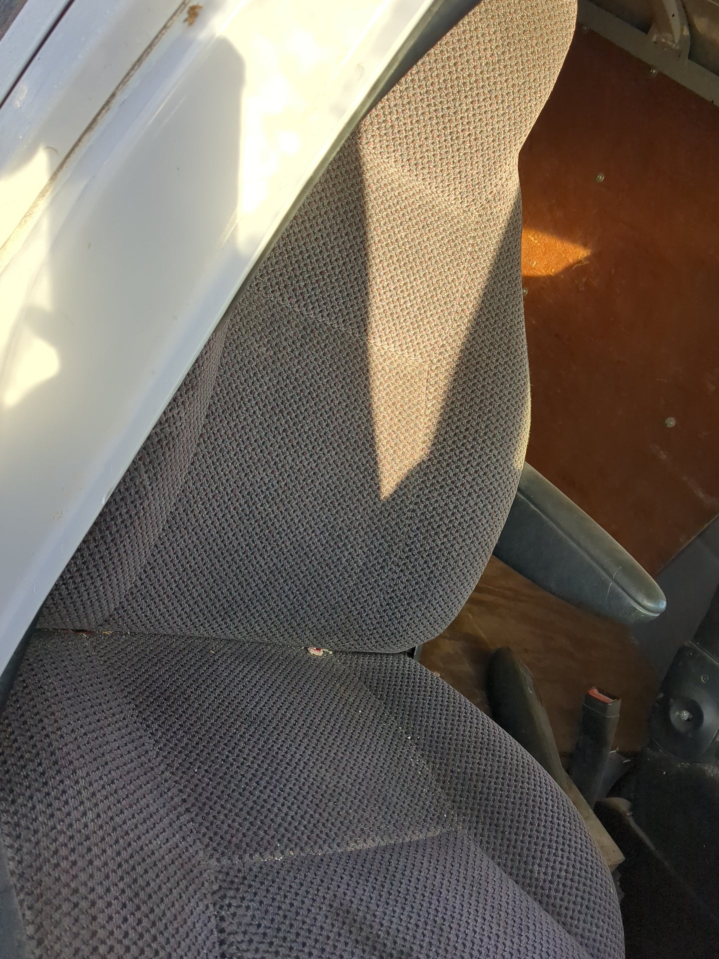 2003 Dodge Ram Van 2500 Passenger Front Seat Oem - Oemusedautoparts1.com