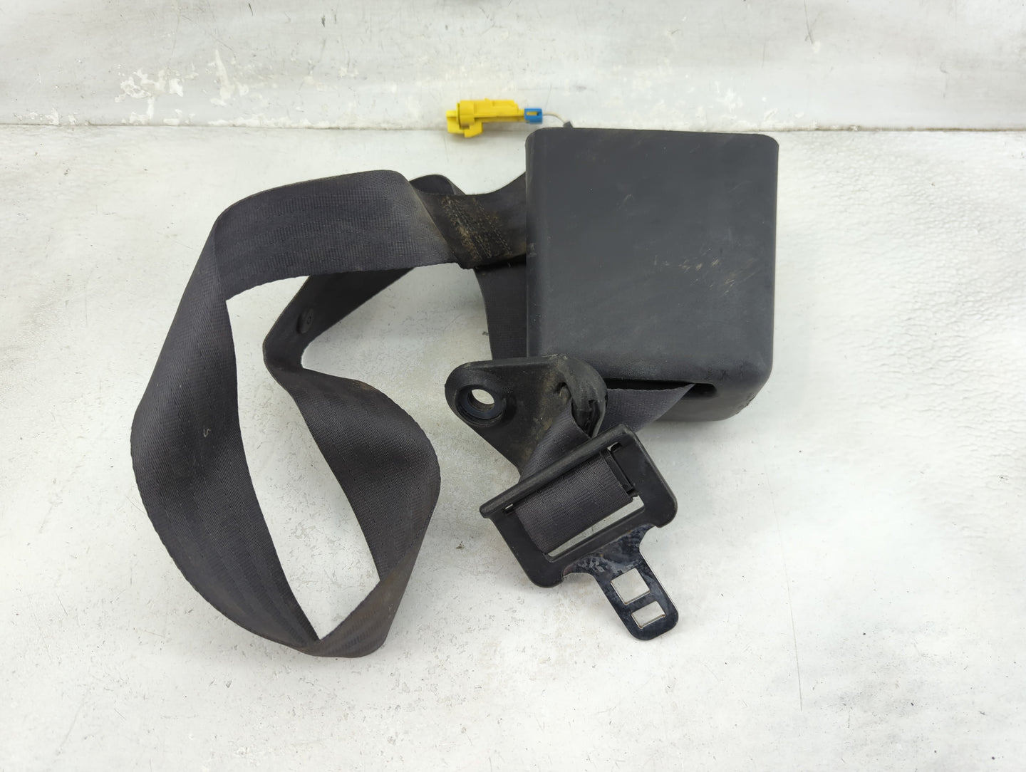 Dodge Ram Van 2500 Drvier Front Seatbelt Retractor Black - Oemusedautoparts1.com