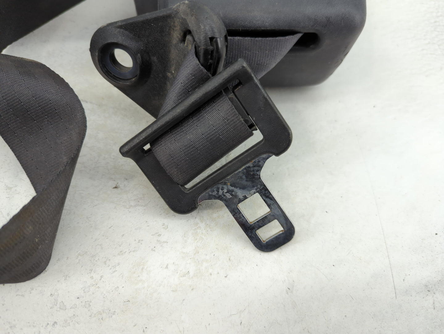 Dodge Ram Van 2500 Drvier Front Seatbelt Retractor Black - Oemusedautoparts1.com