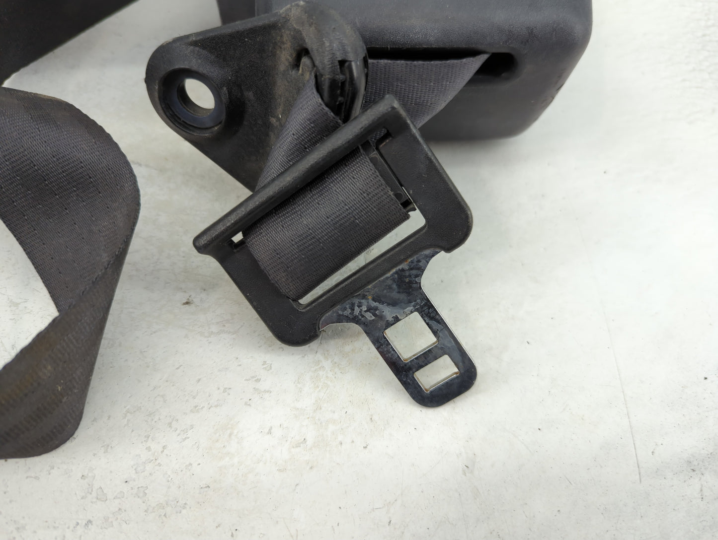 Dodge Ram Van 2500 Drvier Front Seatbelt Retractor Black - Oemusedautoparts1.com