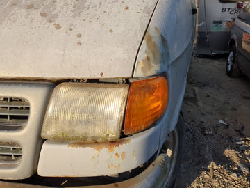 2003 Dodge Ram Van 2500 Driver Left Oem Head Light Headlight Lamp - Oemusedautoparts1.com