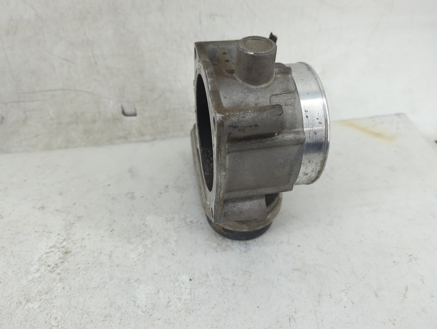 2003 Dodge Ram Van 2500 Throttle Body P/N:5303 2120 AC 5 775 292, 5 718 201 Fits OEM Used Auto Parts - Oemusedautoparts1.com