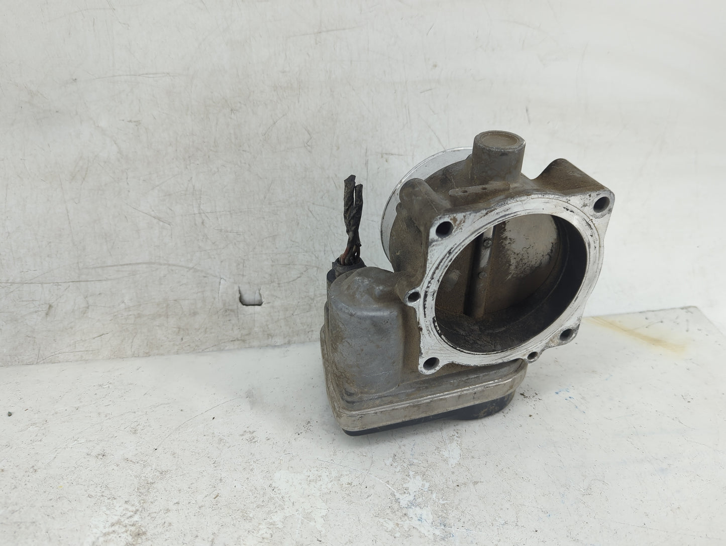 2003 Dodge Ram Van 2500 Throttle Body P/N:5303 2120 AC 5 775 292, 5 718 201 Fits OEM Used Auto Parts - Oemusedautoparts1.com