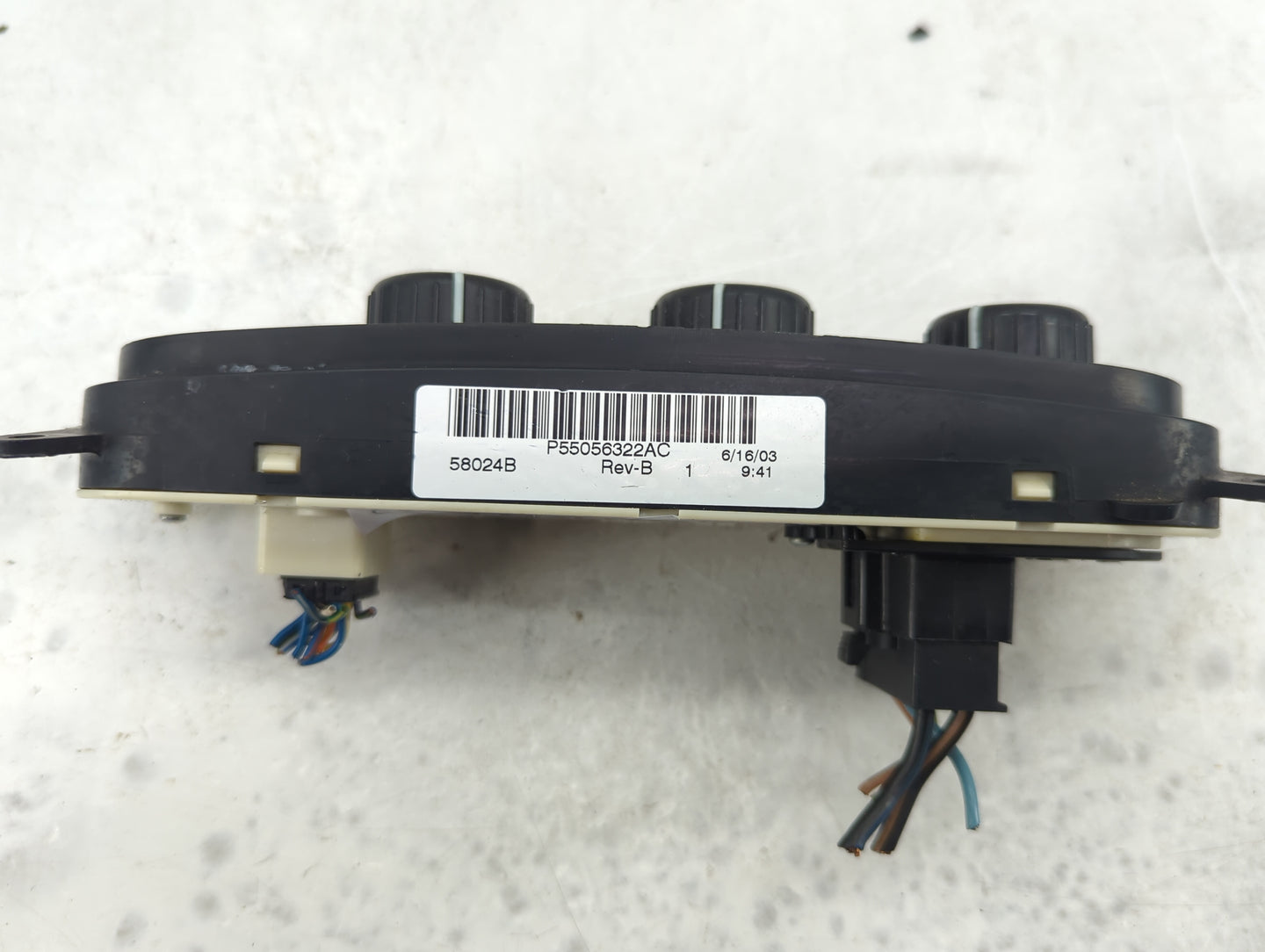 2003-2005 Dodge Ram 1500 Climate Control Module Temperature AC/Heater Replacement P/N:P55056322AC 55056322AC Fits OEM Used A