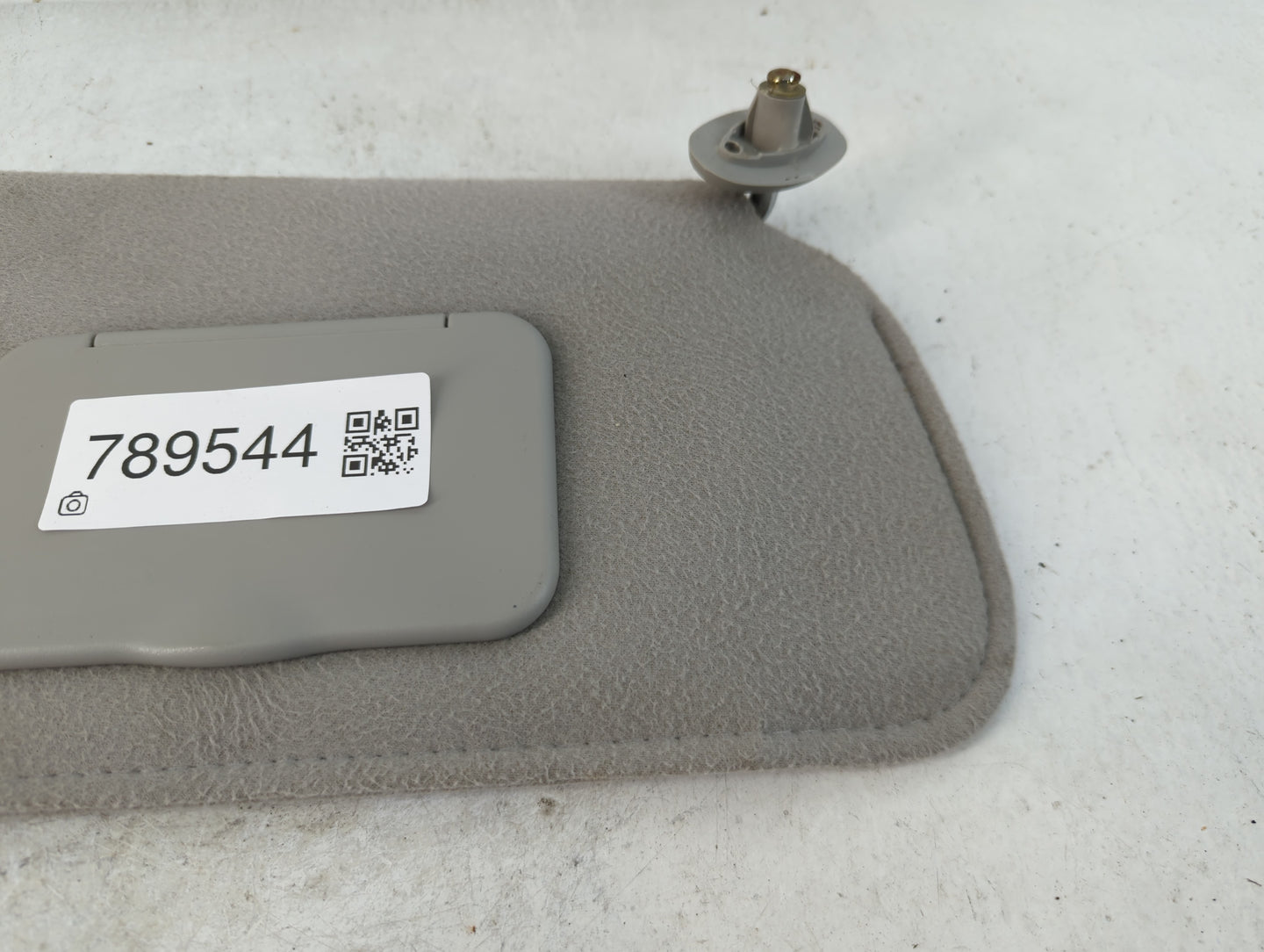 2003 Escape Escape Sun Visor Shade Replacement Driver Left Mirror Fits Fits 2004 OEM Used Auto Parts - Oemusedautoparts1.com