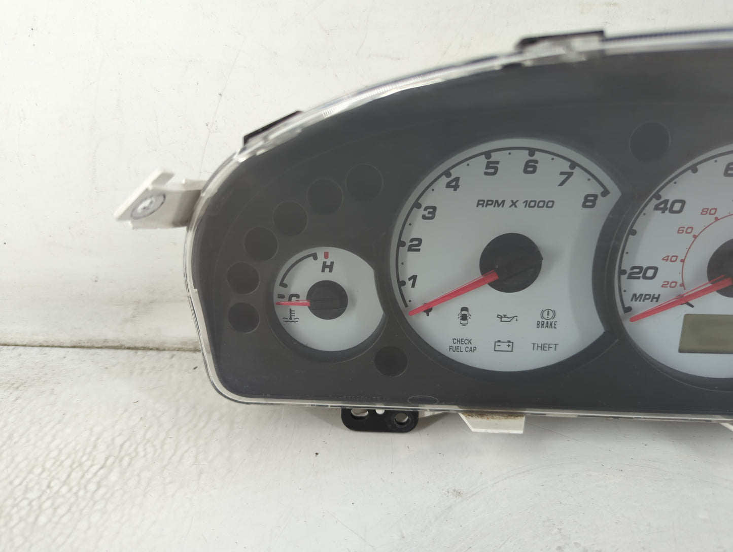 2003 Escape Escape Instrument Cluster Speedometer Gauges Fits Fits 2004 OEM Used Auto Parts - Oemusedautoparts1.com