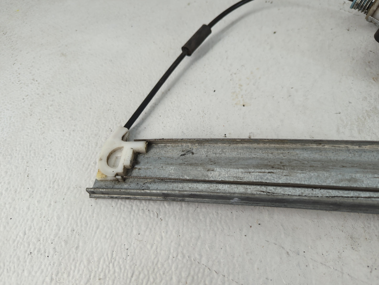 2003 Escape Escape Window Regulator Passenger Front - Oemusedautoparts1.com