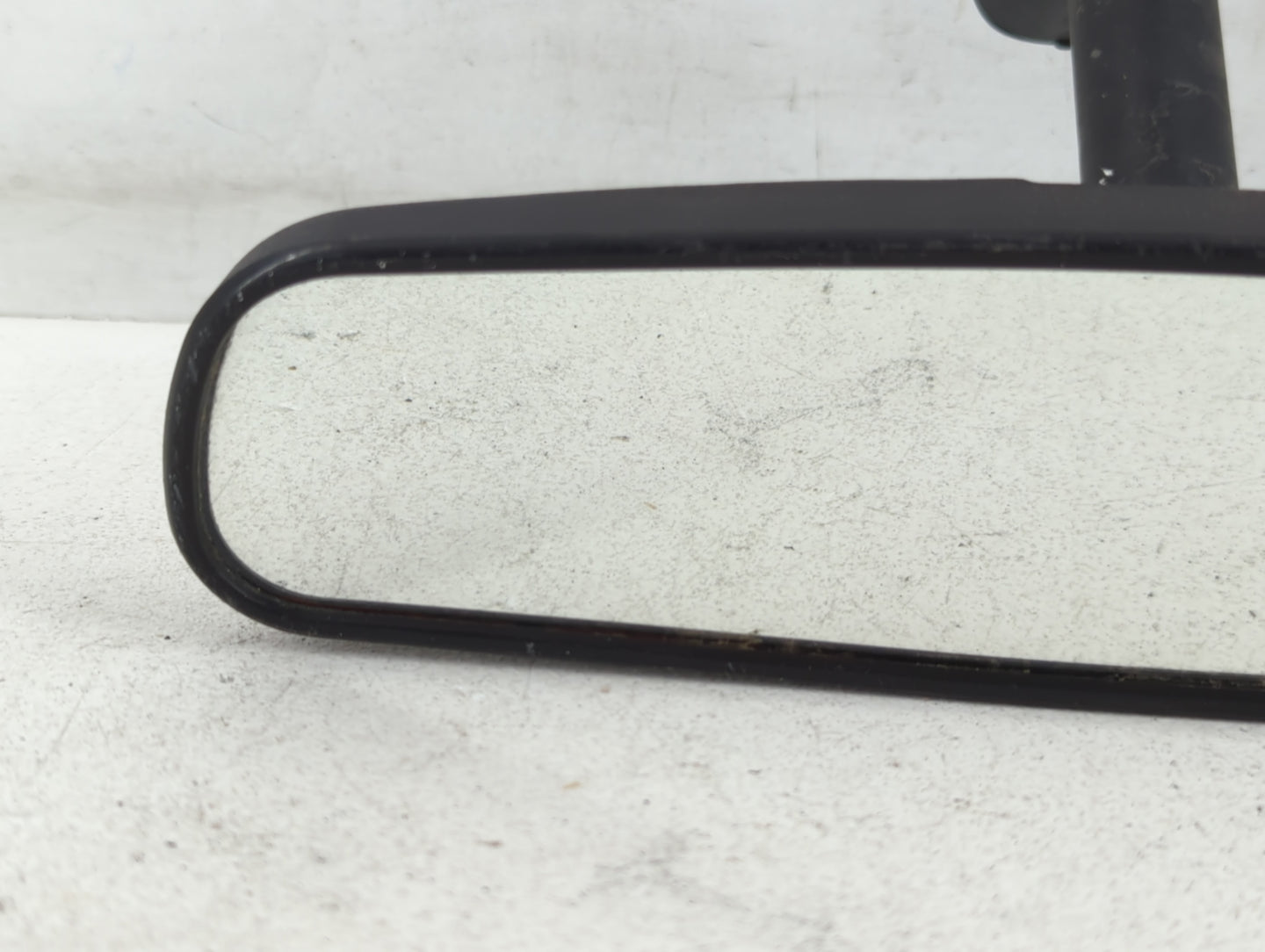 2003 Escape Escape Interior Rear View Mirror Replacement OEM P/N:E8011681 Fits OEM Used Auto Parts - Oemusedautoparts1.com