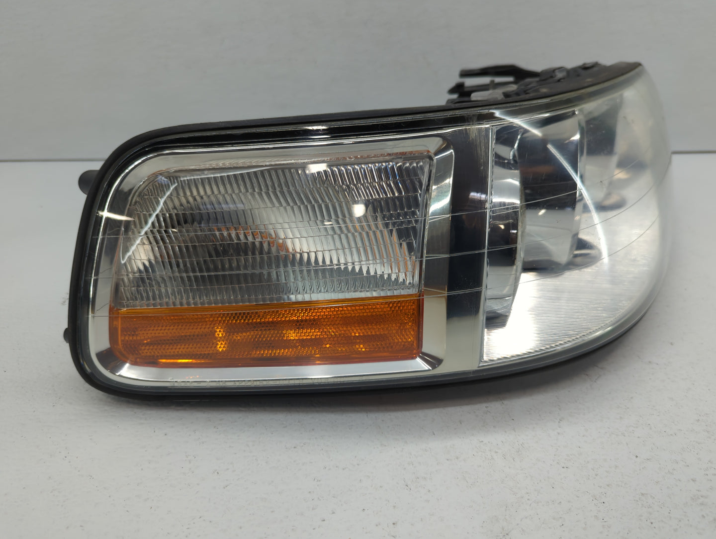 Fiat Linea Passenger Right Oem Head Light Headlight Lamp - Oemusedautoparts1.com