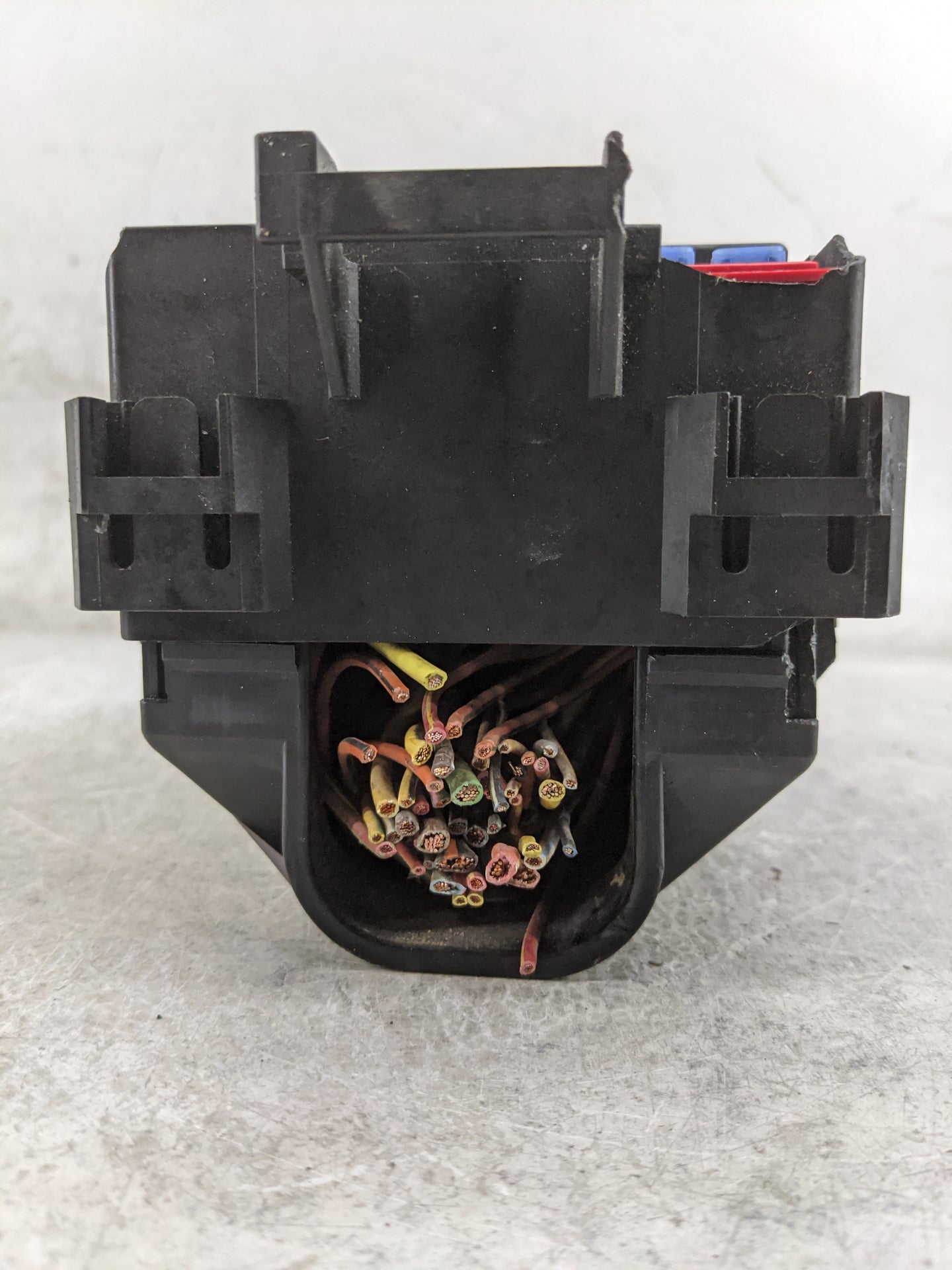 2003-2005 Ford Crown Victoria Fusebox Fuse Box Panel Relay Module P/N:F0AB-14B192-AA Fits Fits 2003 2004 2005 OEM Used Auto 
