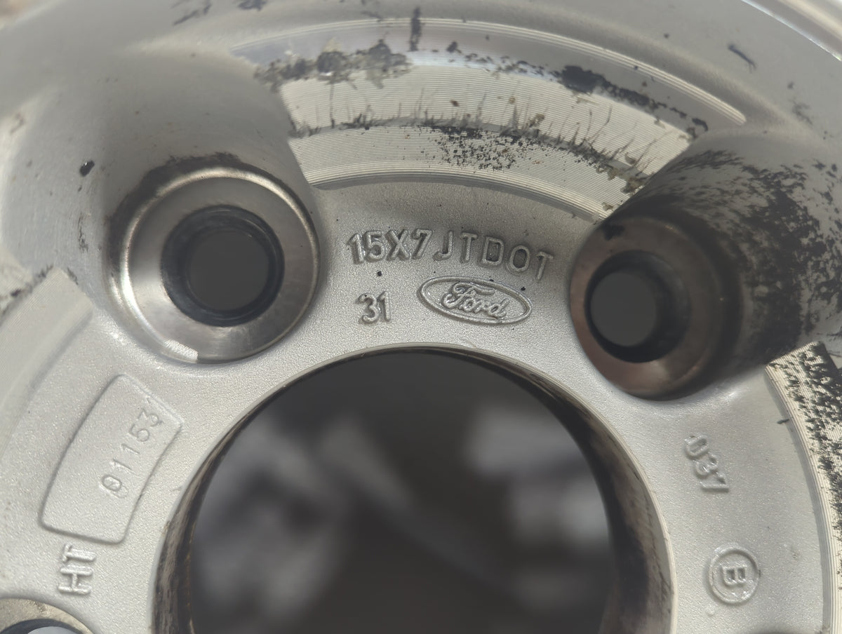2003-2003 Ford E-150 Club Wagon Oem Wheel Rim 5000793 - Oemusedautoparts1.com