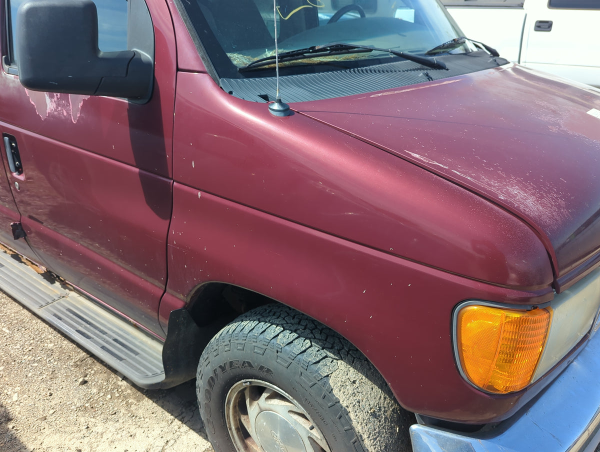 2003-2005 Ford E-150 Club Wagon Passenger Fender - Oemusedautoparts1.com