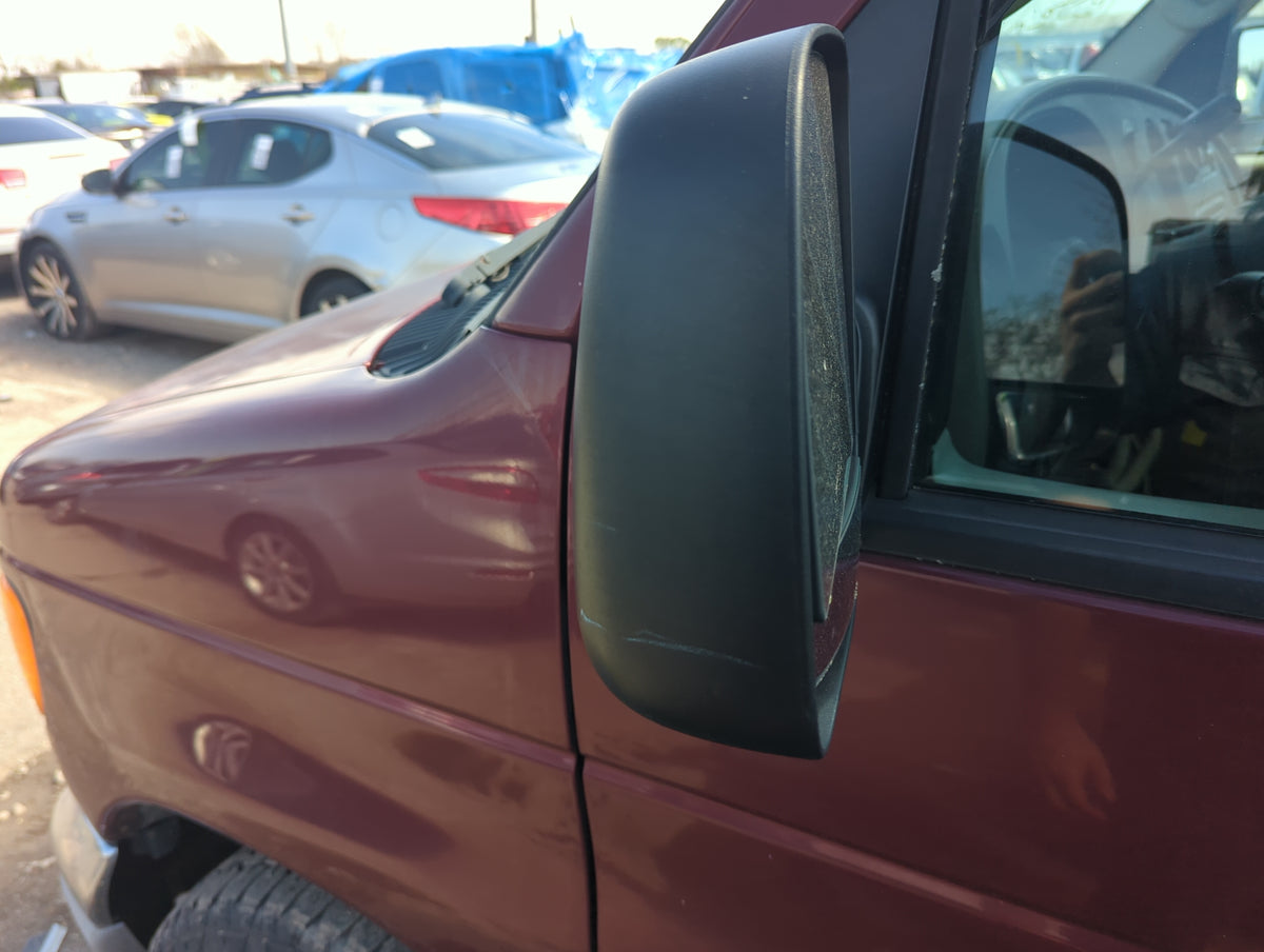 2003-2005 Ford E-150 Club Wagon Driver Side View Mirror - Left Door Mirror OEM Used - Oemusedautoparts1.com
