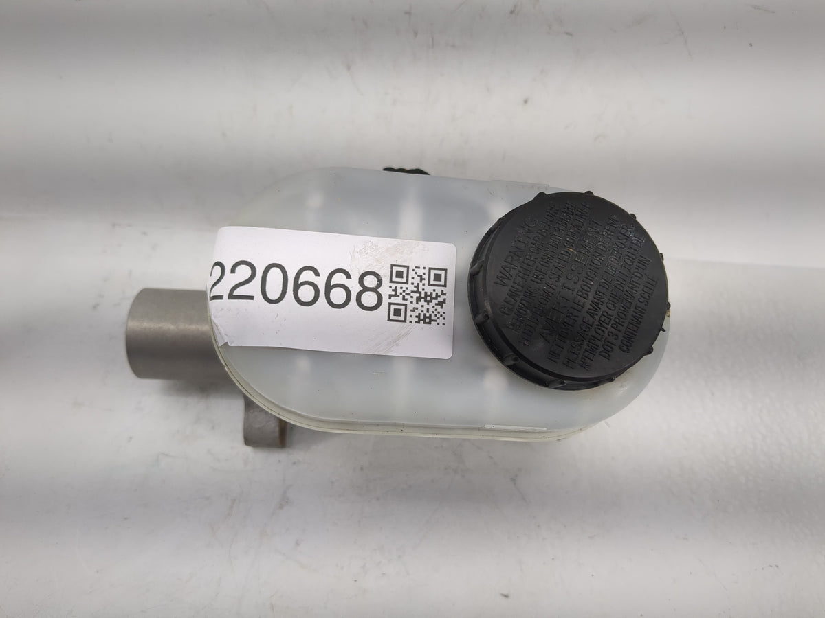 1999-2000 Ford E-350 Econoline Brake Master Cylinder - Oemusedautoparts1.com